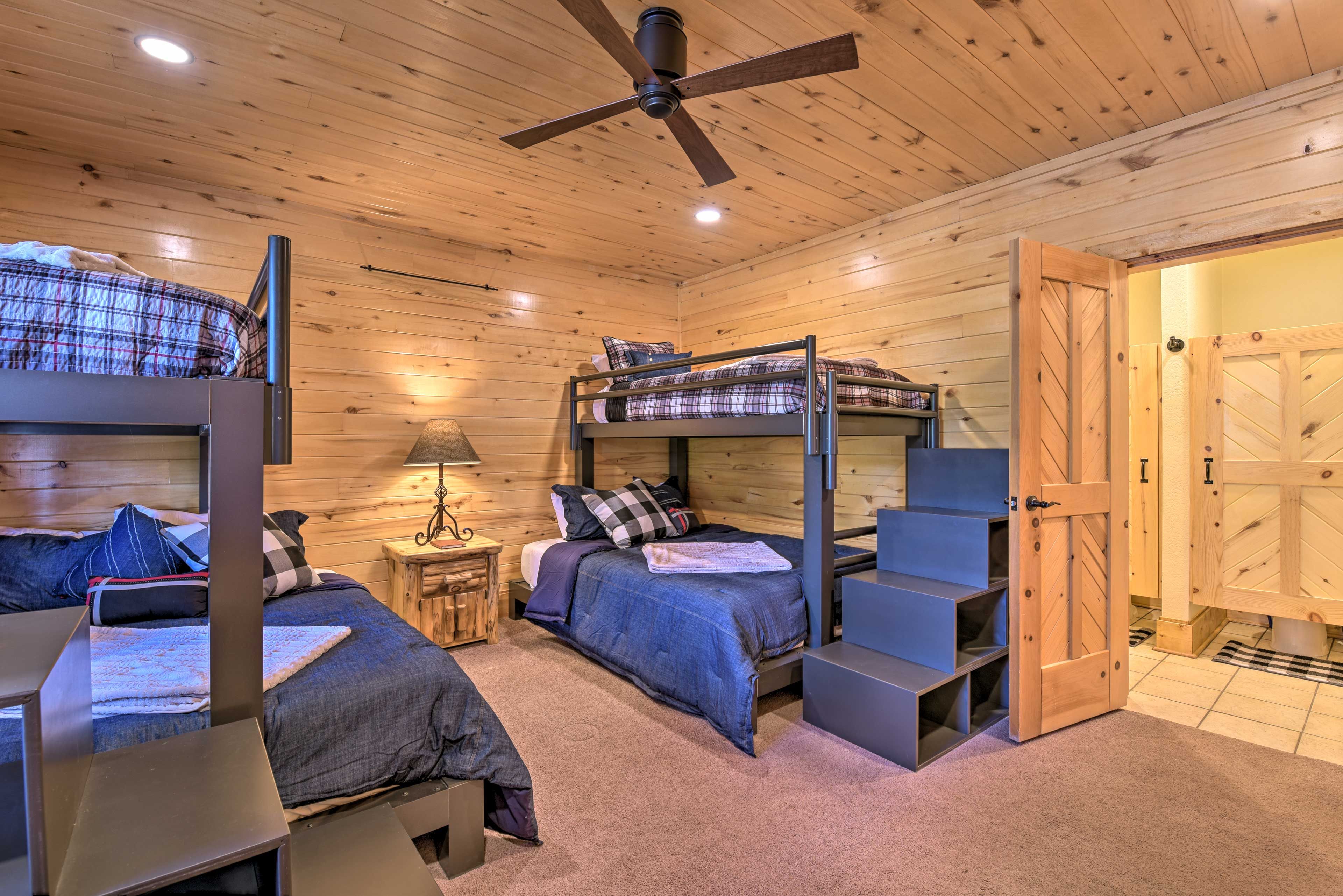 Bedroom 2 | Access to Full Bathroom