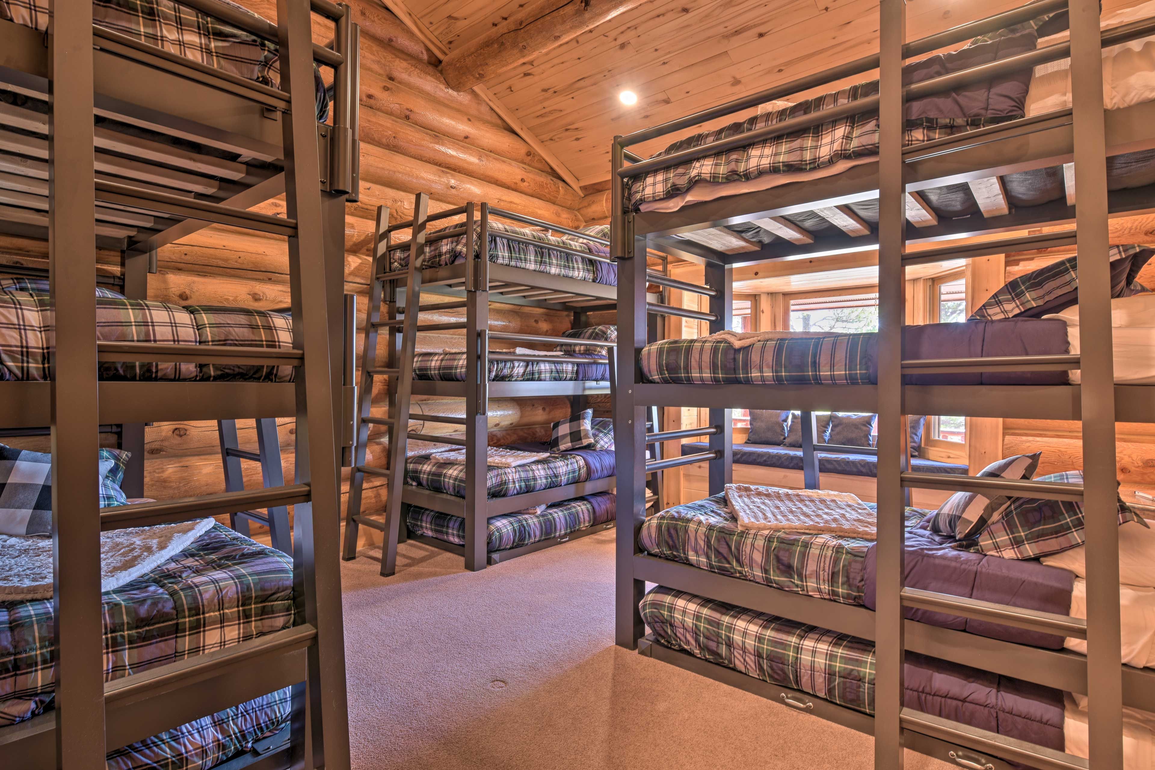 Bedroom 3 | 1st Floor | 3 Twin Triple Bunk Beds w/ Twin Trundle Beds