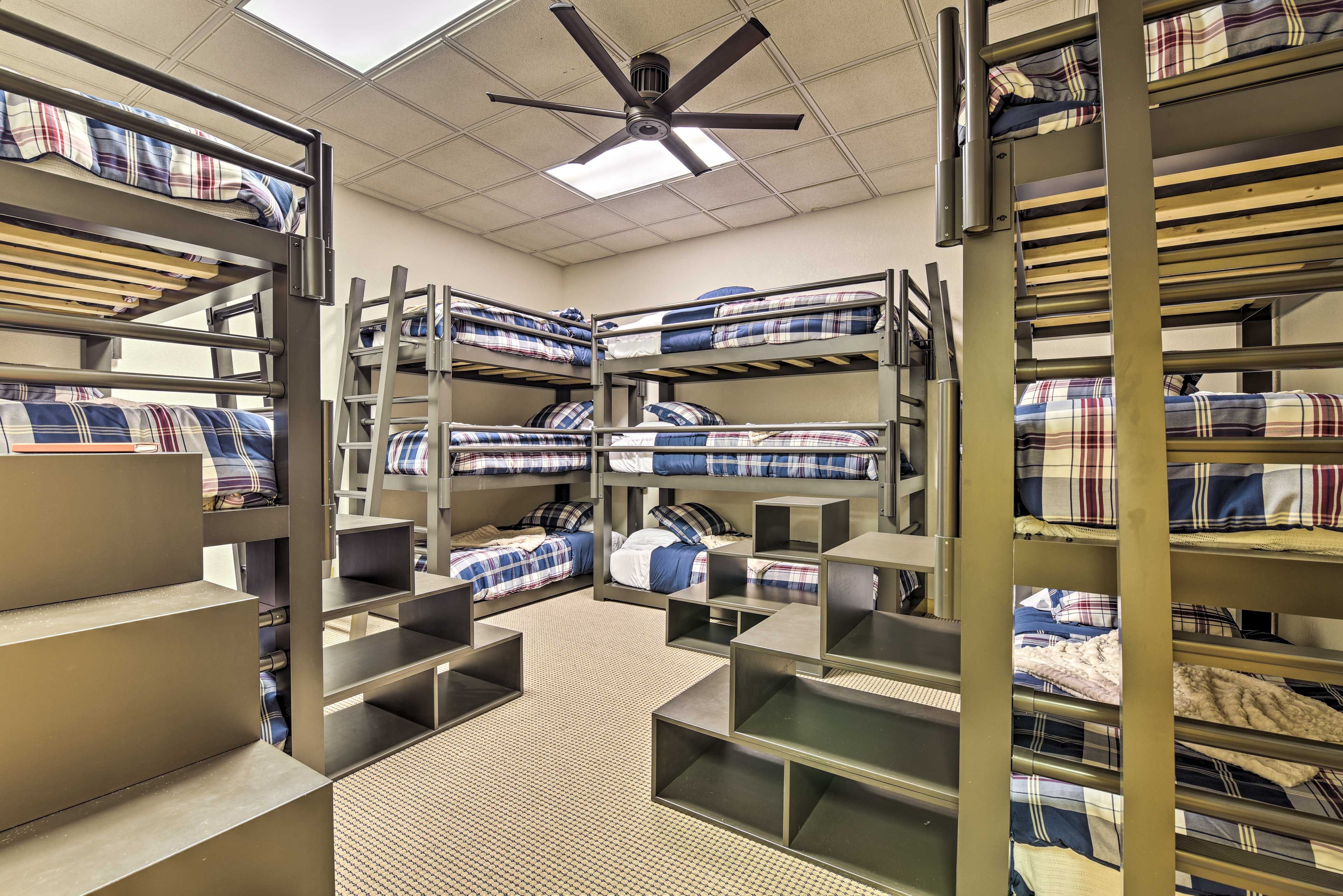 Bedroom 5 | Basement | 4 Twin Triple Bunk Beds