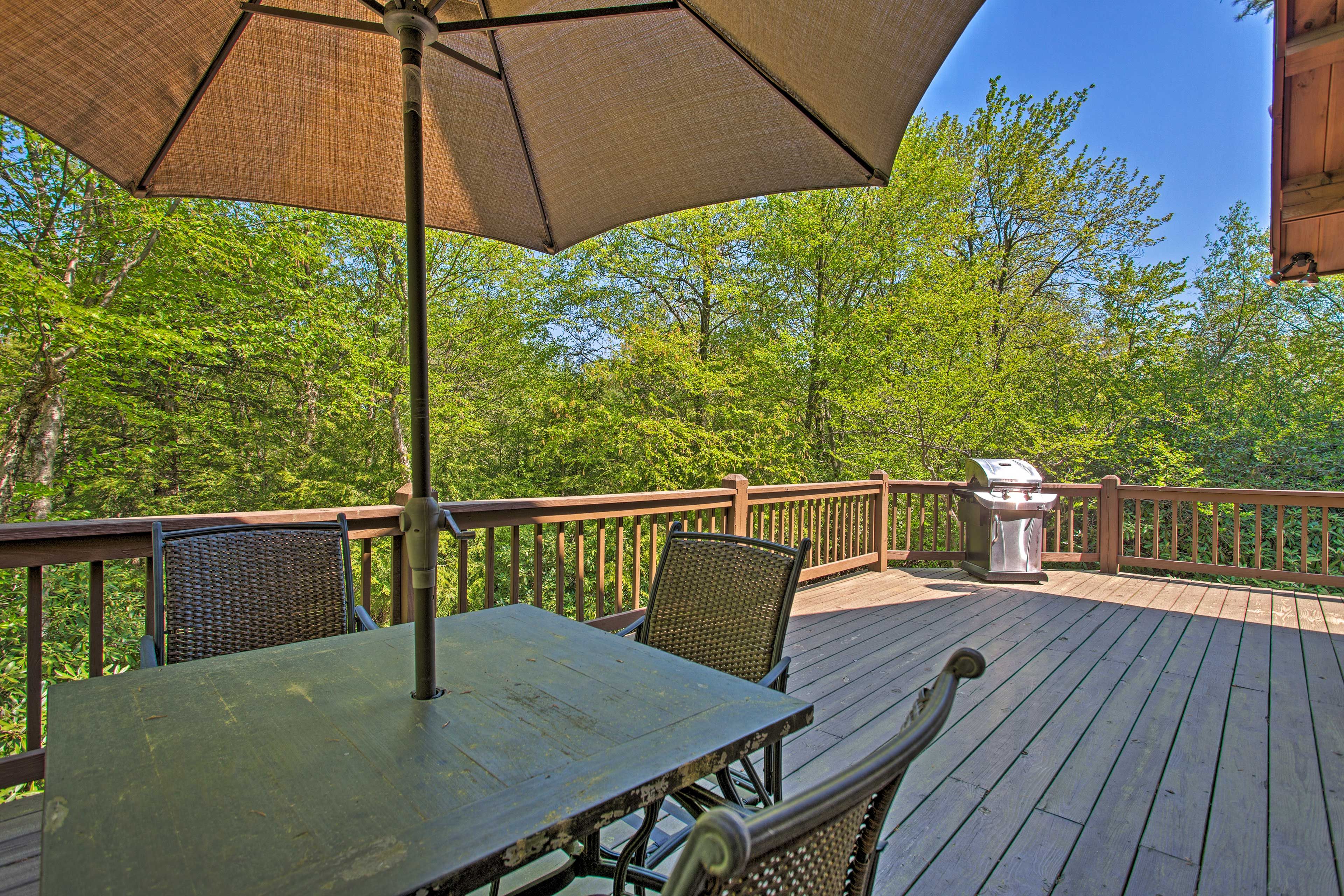 Wraparound Porch | Gas Grill