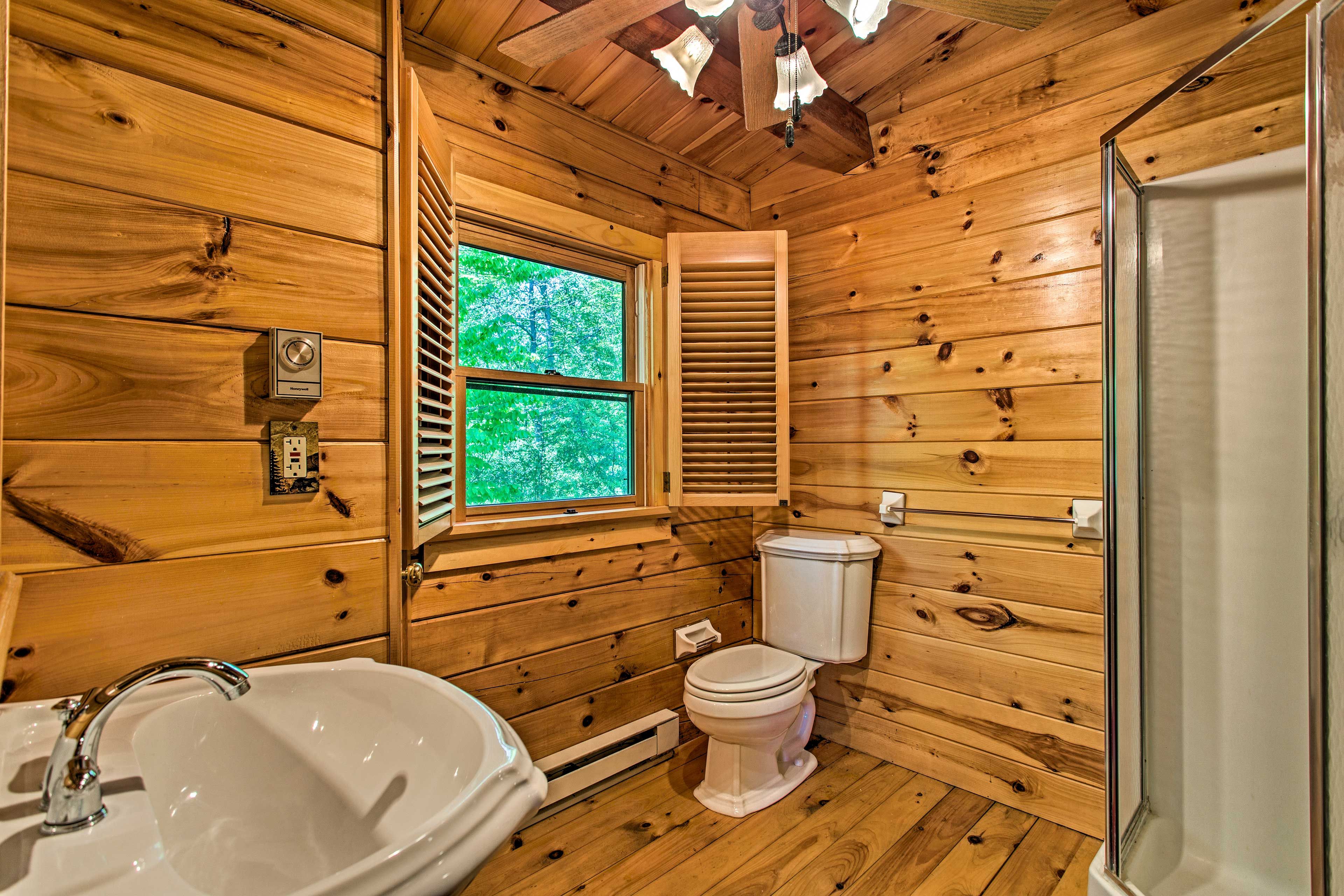 En-Suite Bathroom | Towels Not Provided