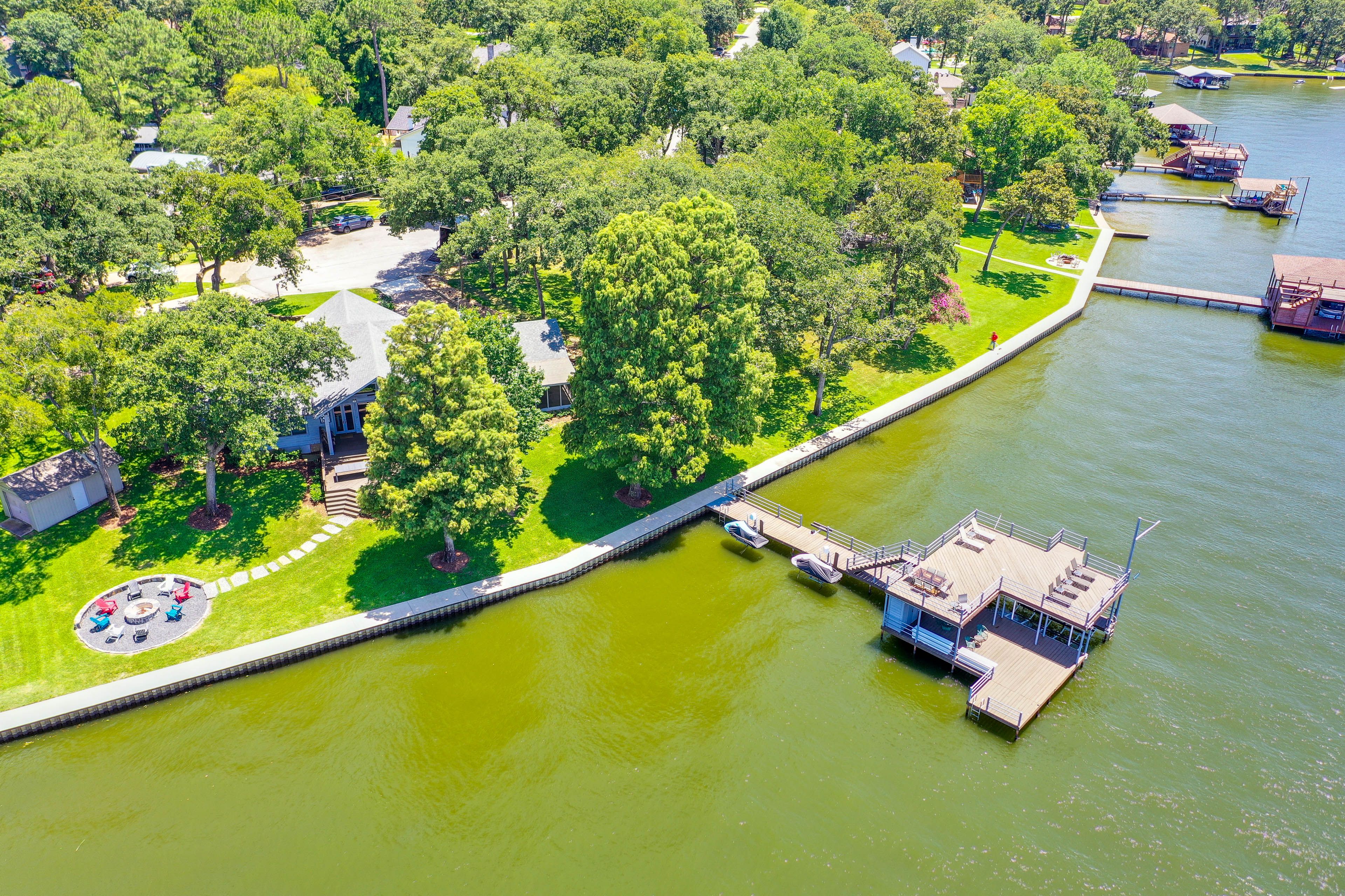 Lakefront Property | Driveway (4 Vehicles) | Street Parking (1 Vehicle)