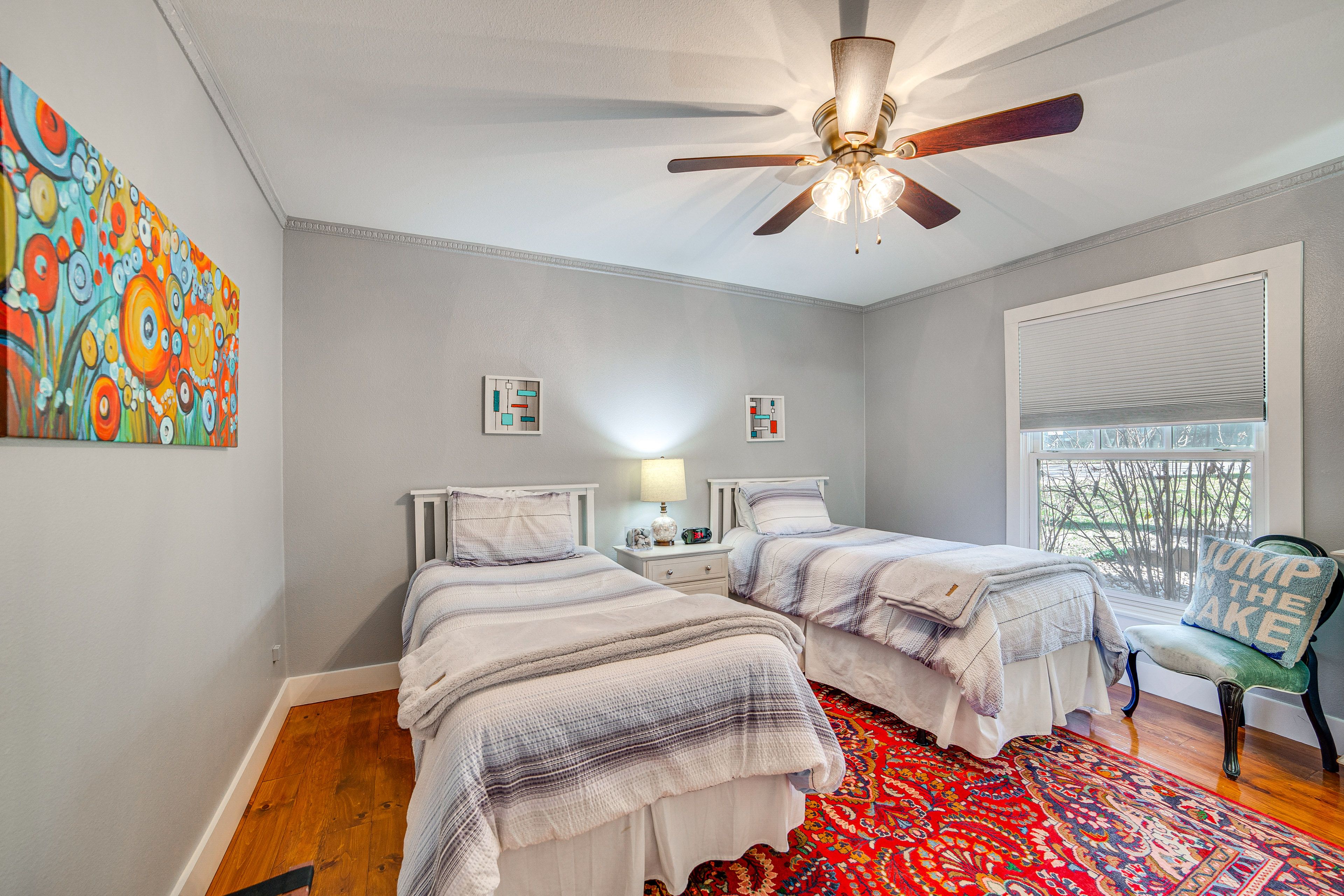 Bedroom 4 | 2 Twin Beds | Smart TV