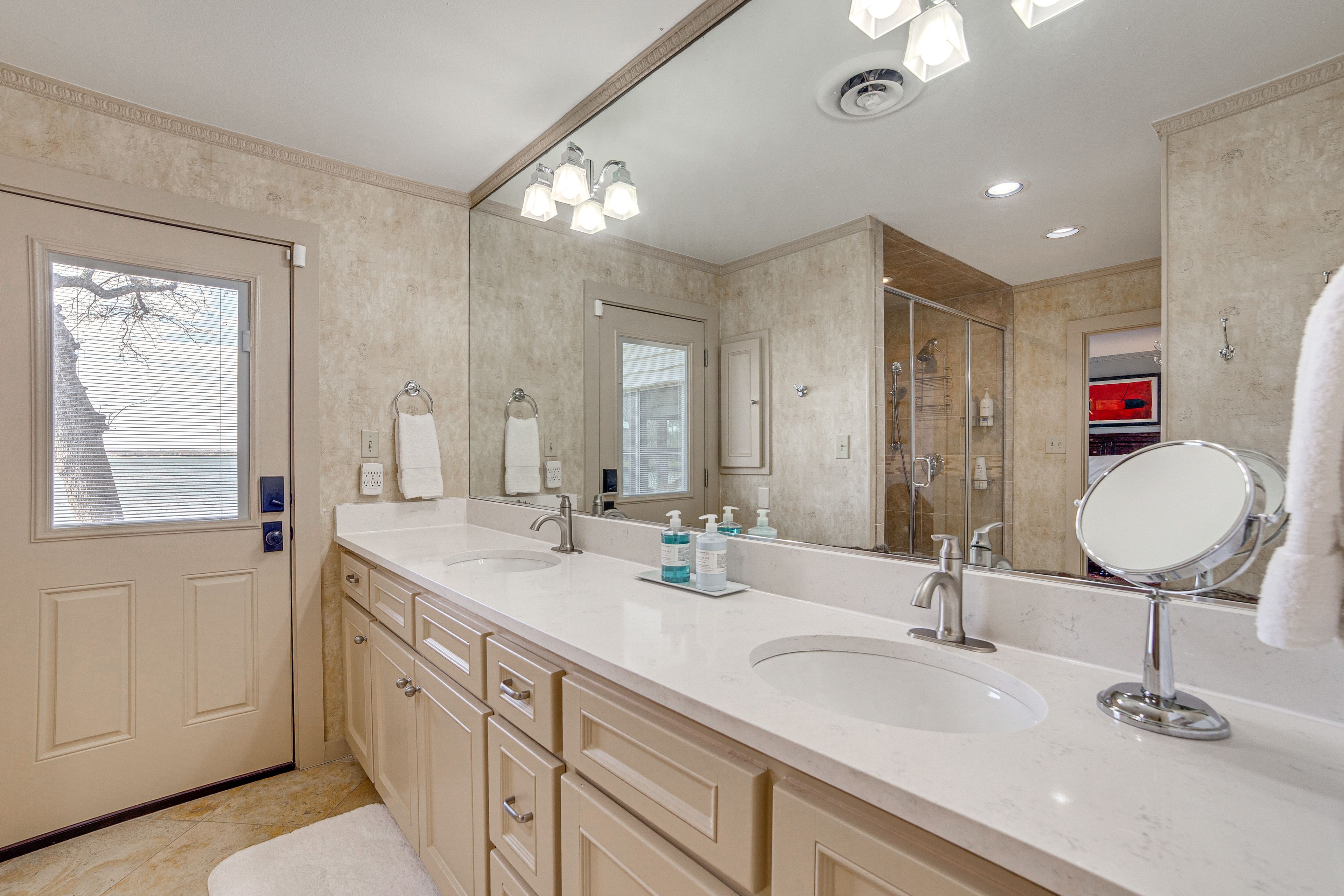 En-Suite Bathroom | Step-In Shower