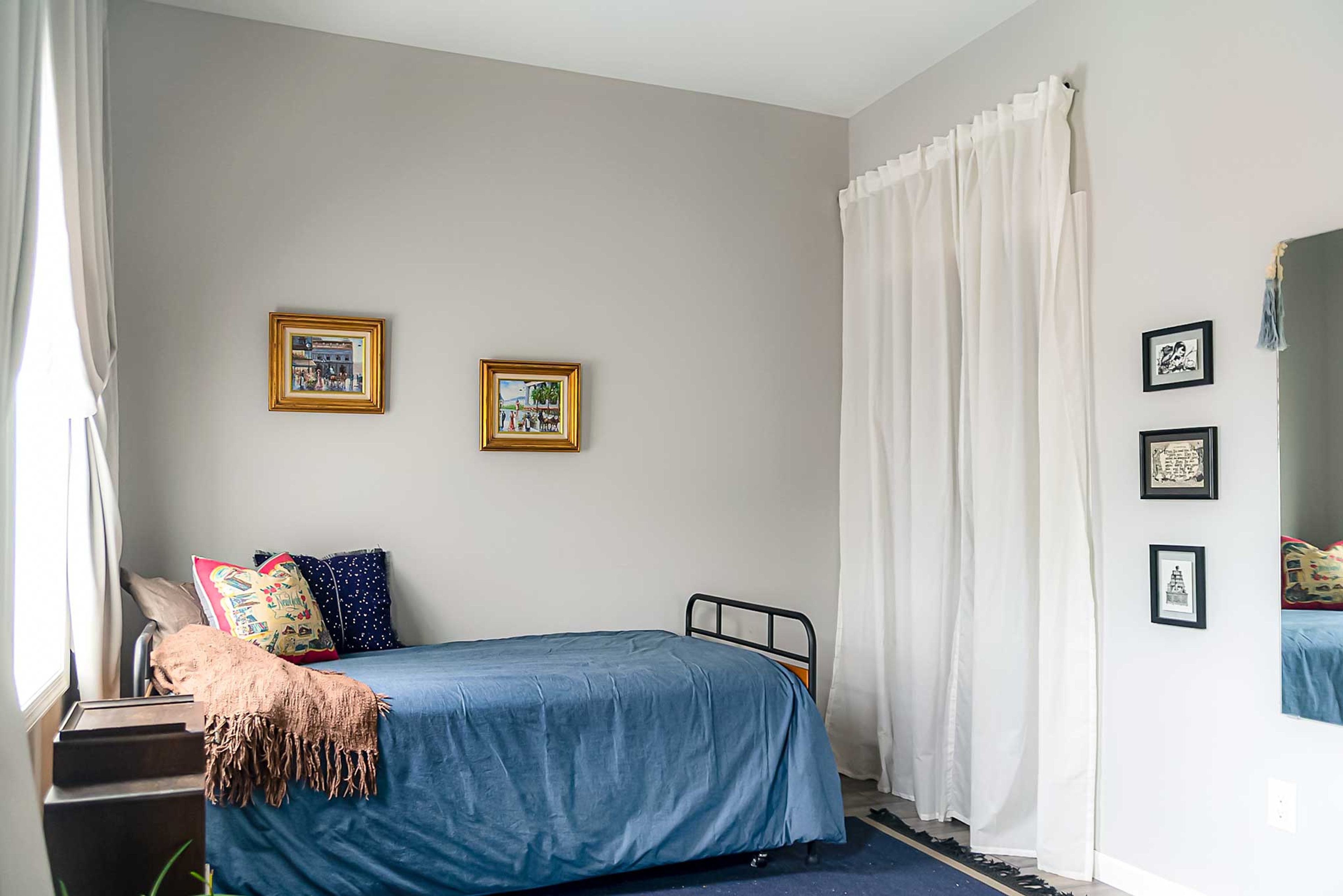 Bedroom 2 | Twin Daybed w/ Twin Trundle Bed