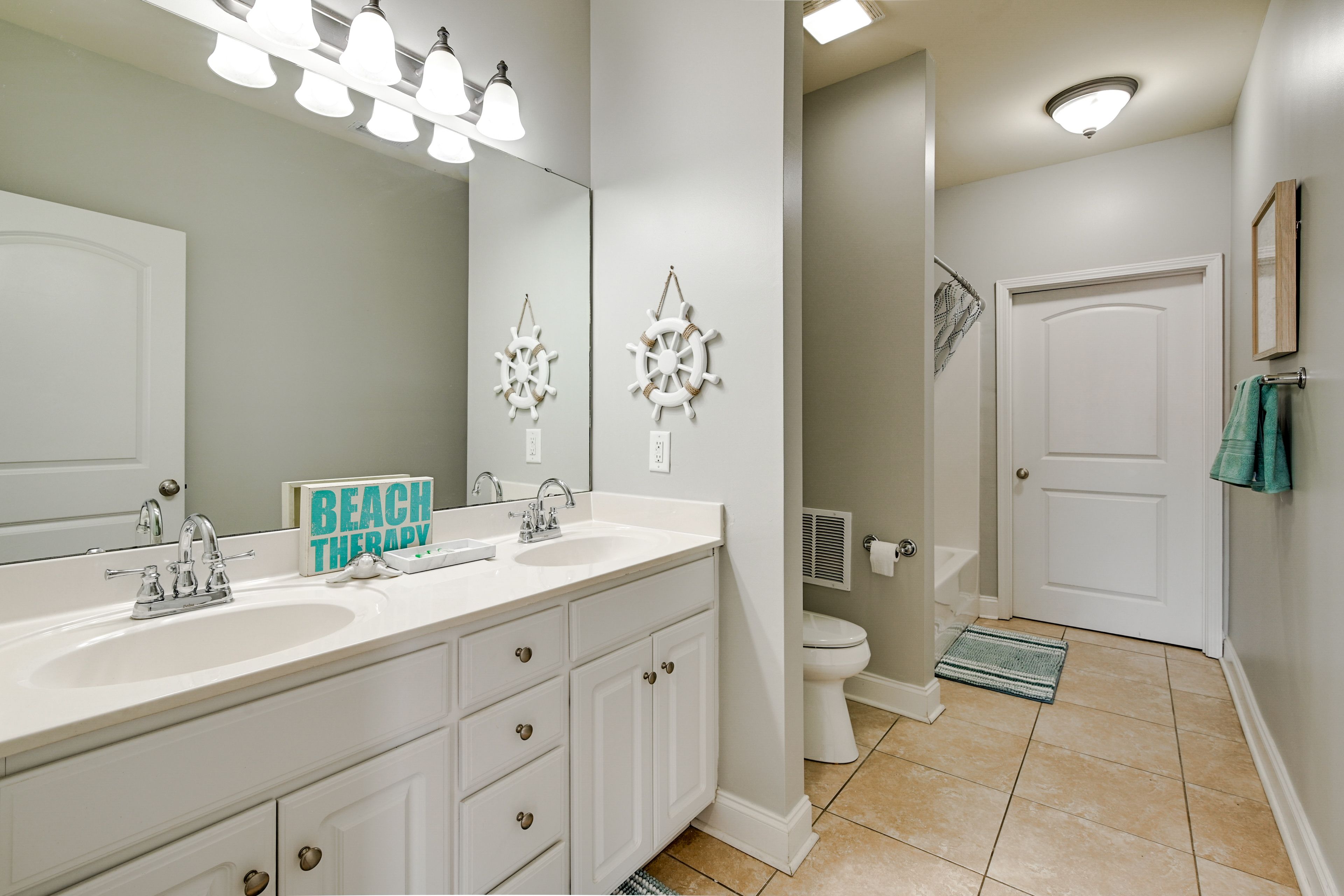 En-Suite Bath | Access via Bedroom 2 | 2nd Floor | Stairs Required