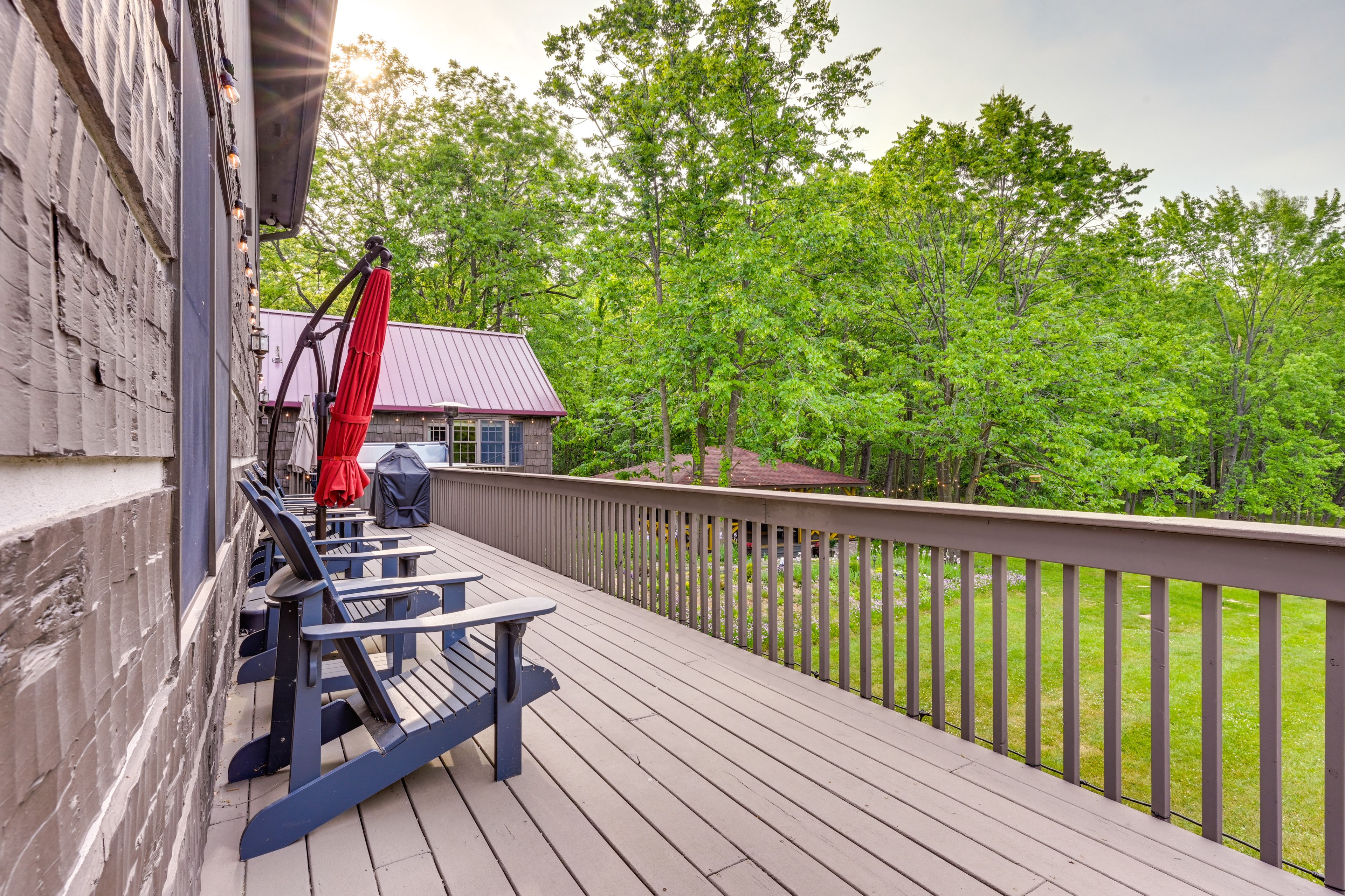 Furnished Deck