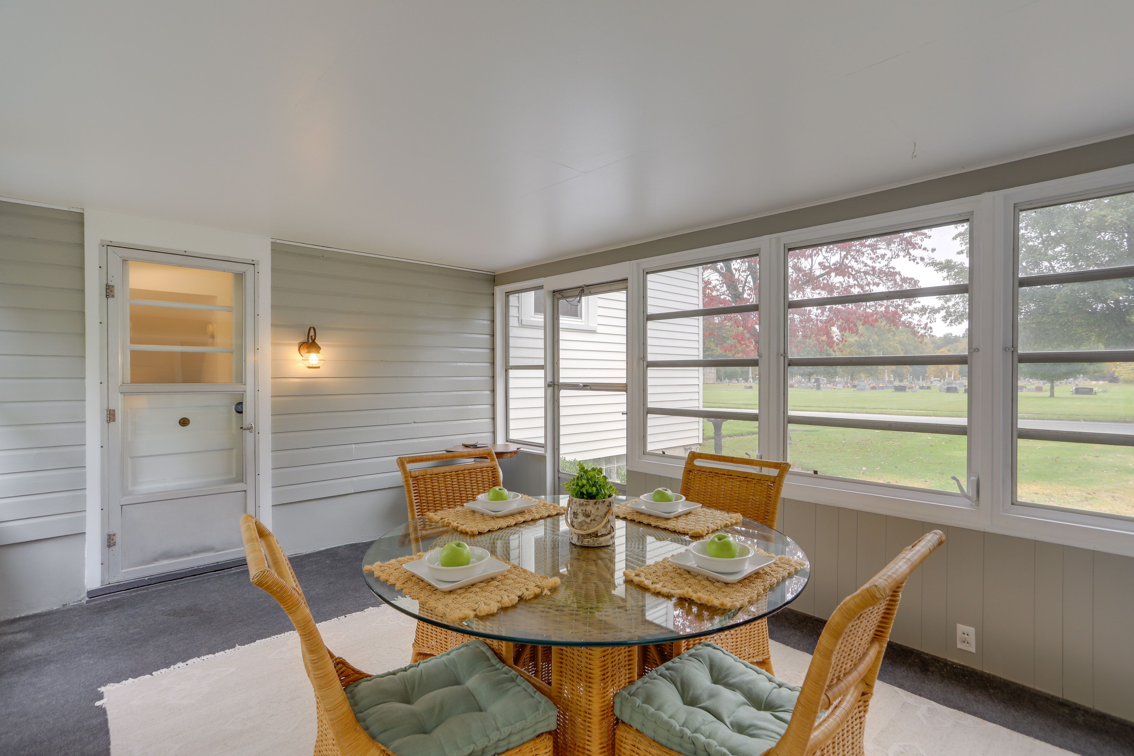 Furnished Screened Porch