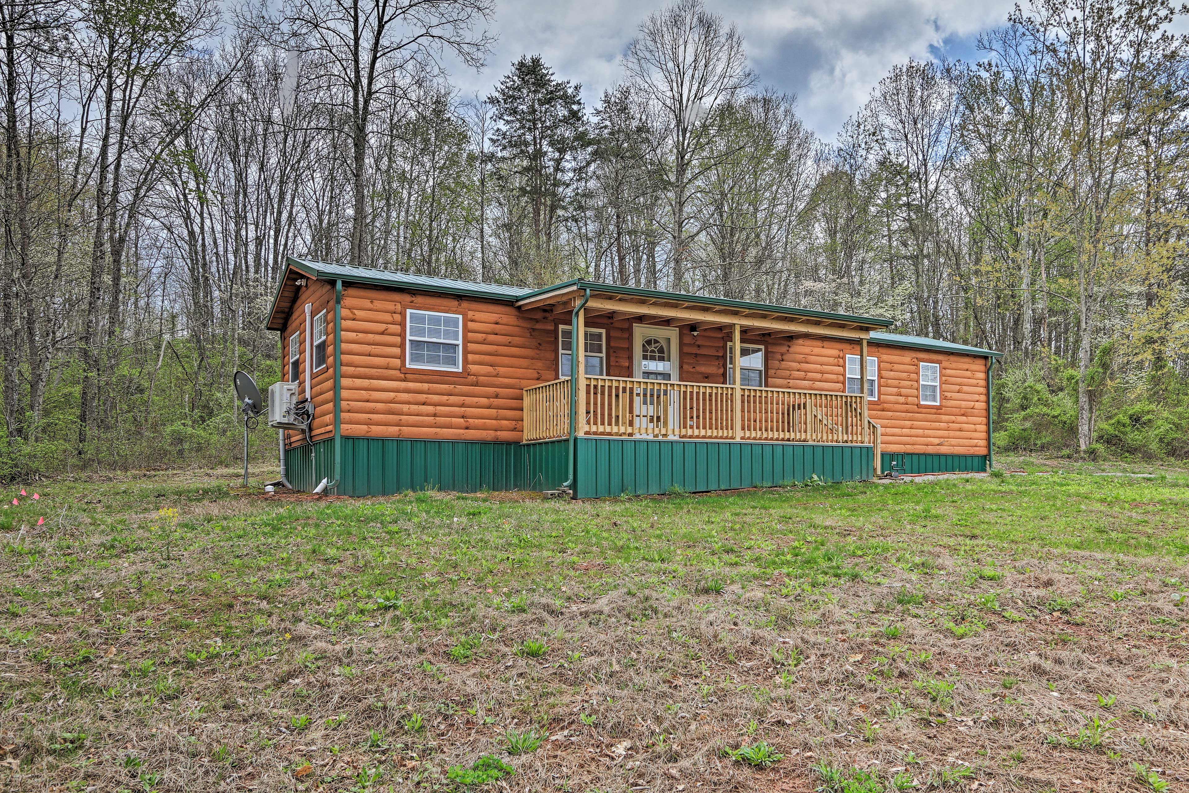 Bidwell Vacation Rental | 2BR | 2BA | 700 Sq Ft | Single Story