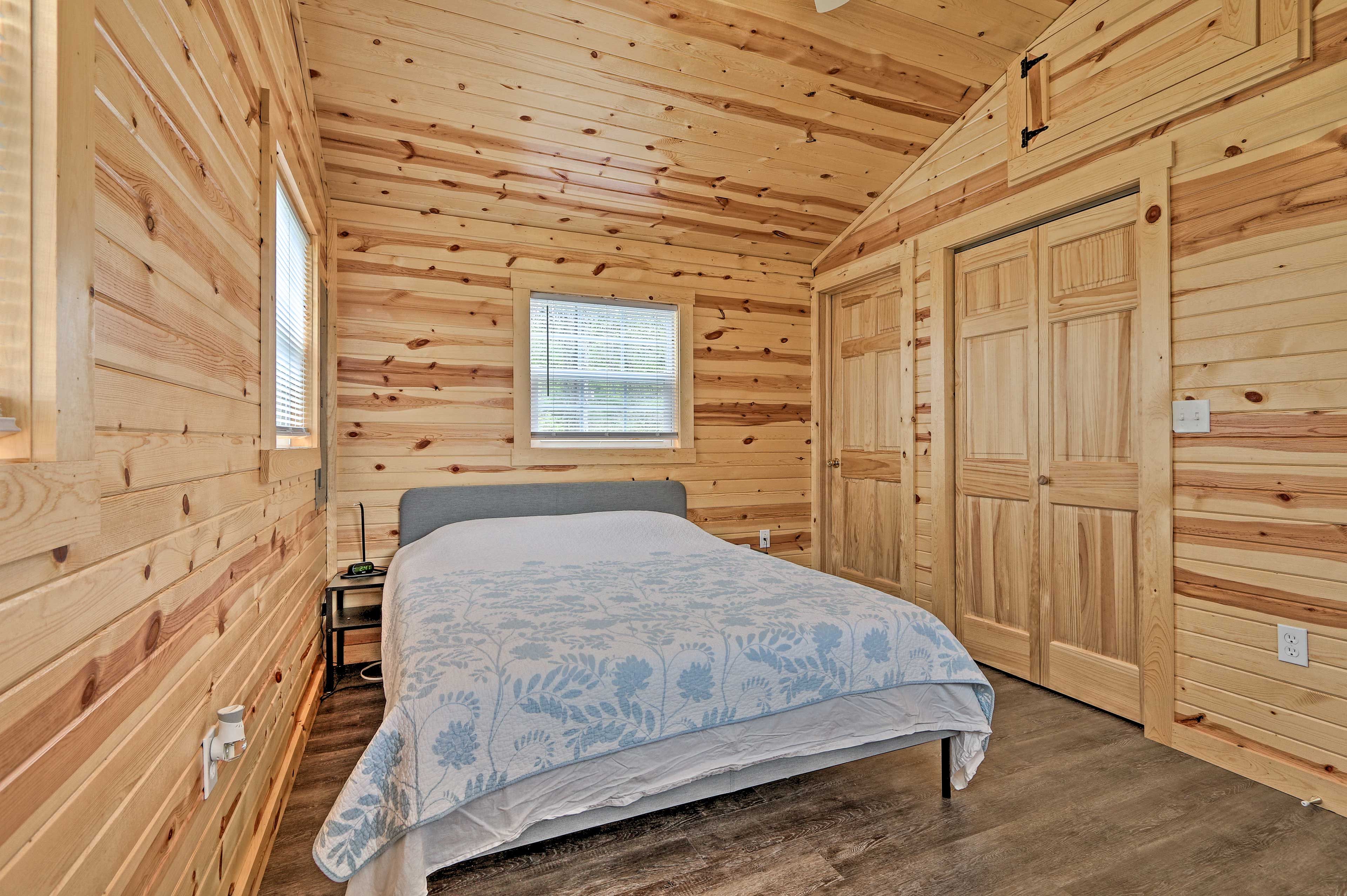 Bedroom 1 | Linens Provided