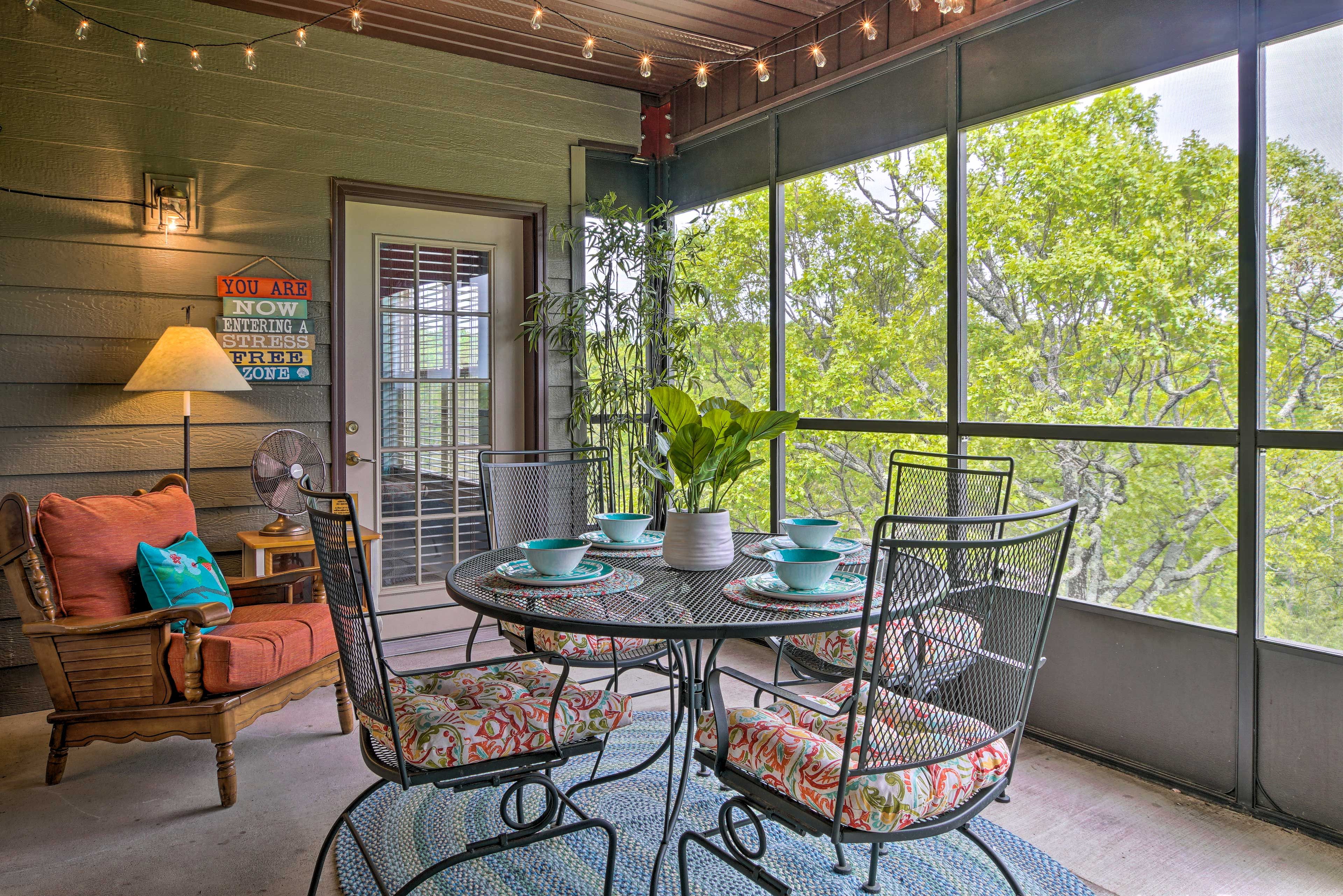 Branson Vacation Rental Condo | 3BR | 3BA | 1,400 Sq Ft | Stairs Required