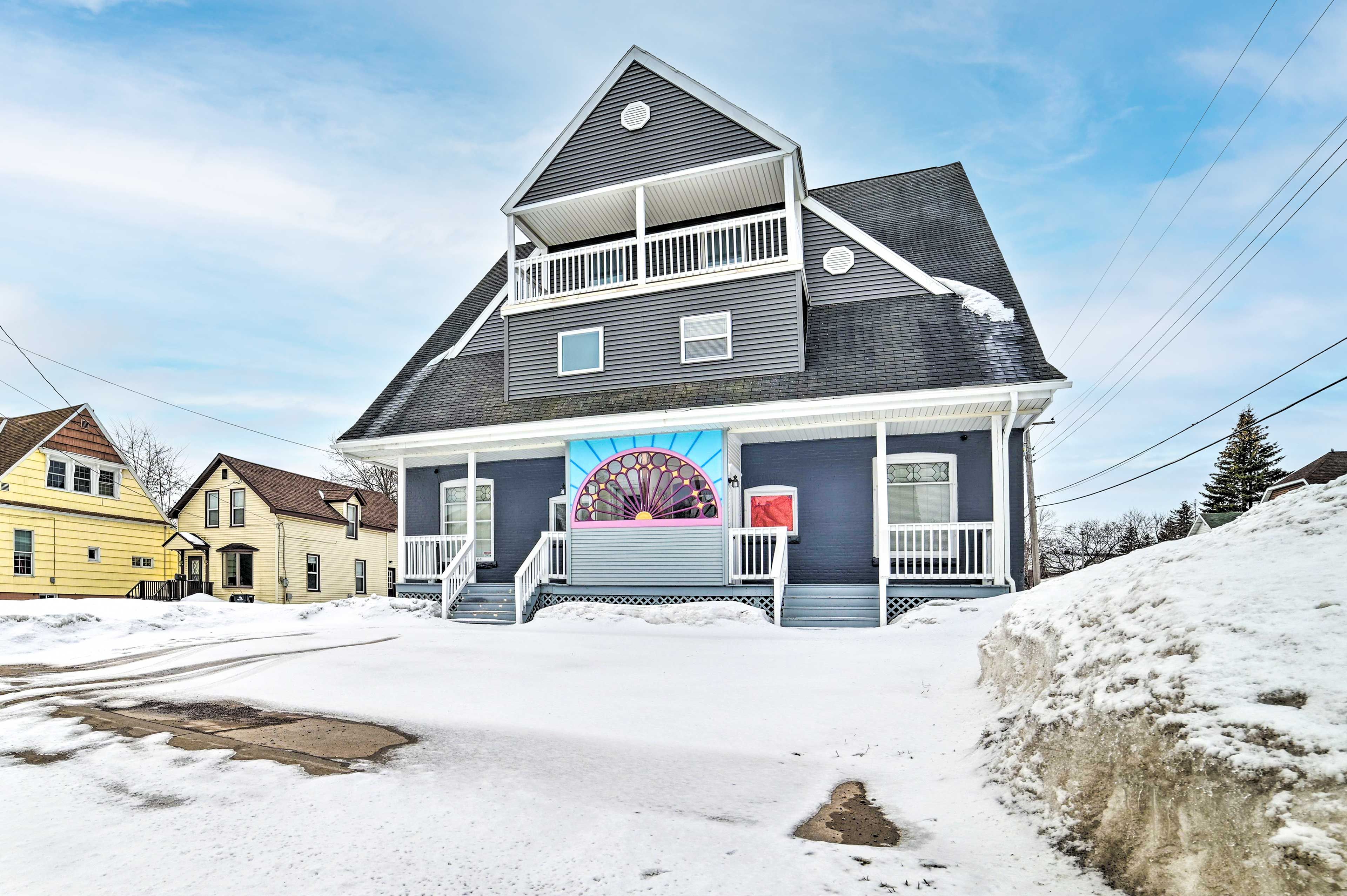 Property Exterior | 5 Exterior Security Cameras (Facing Out)