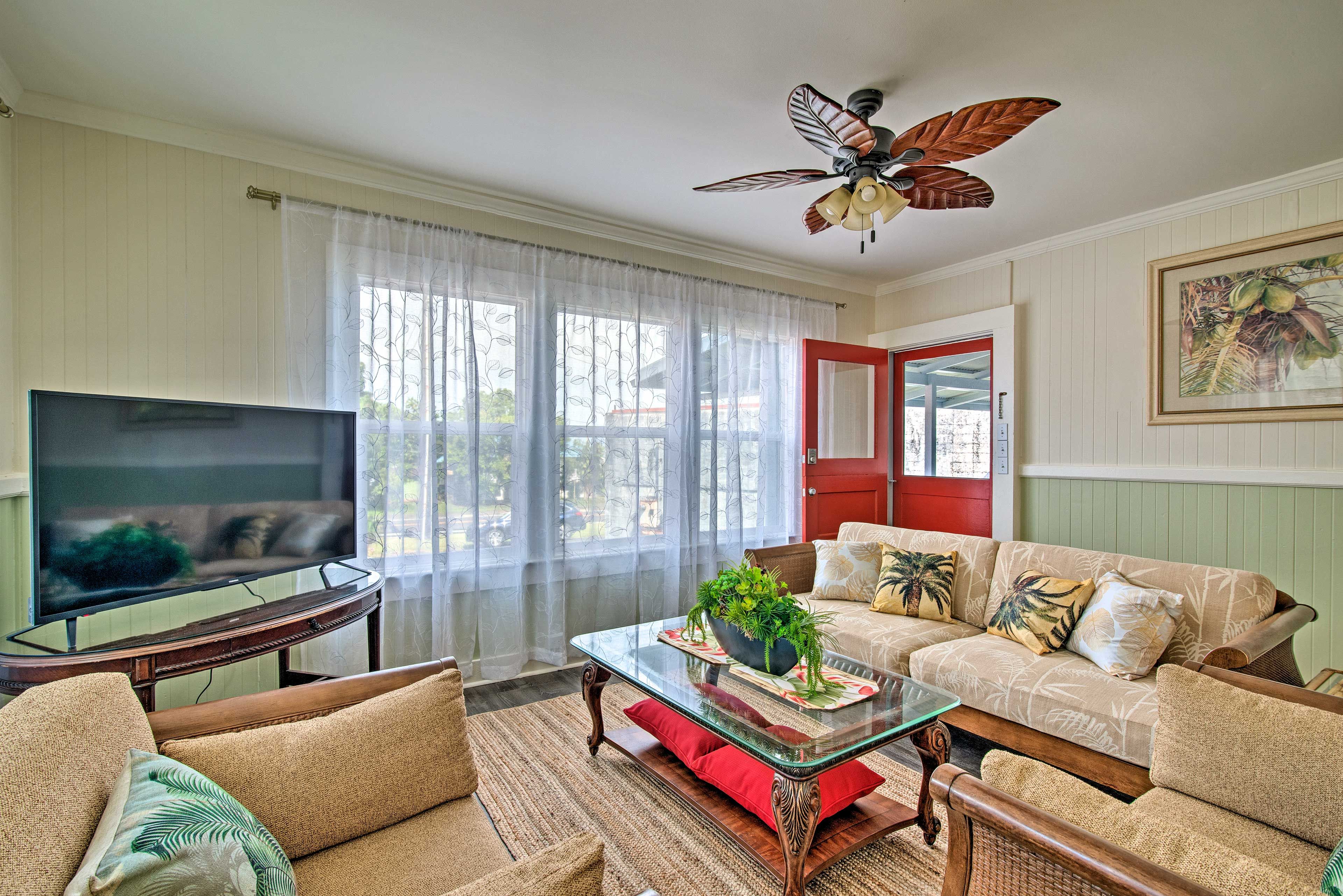 Living Room | Smart TV