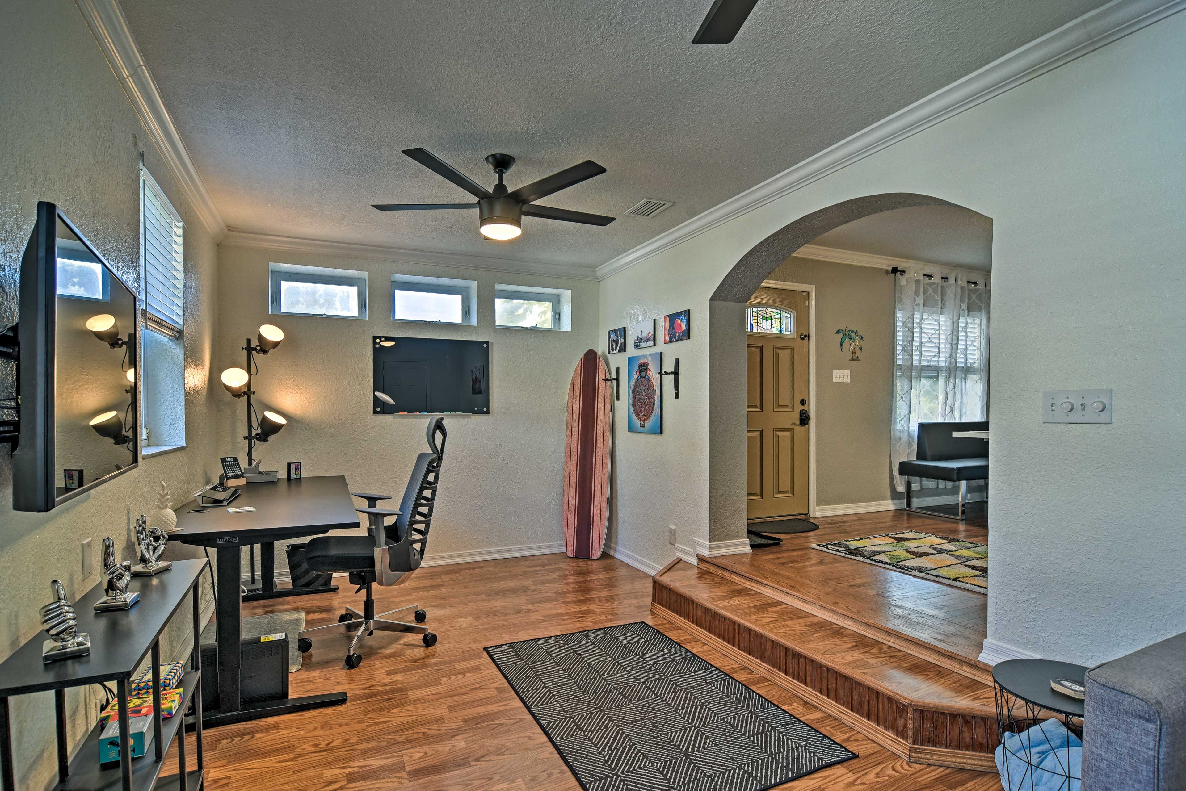 Front Living Room | WFH Desk | Smart TV w/ Cable