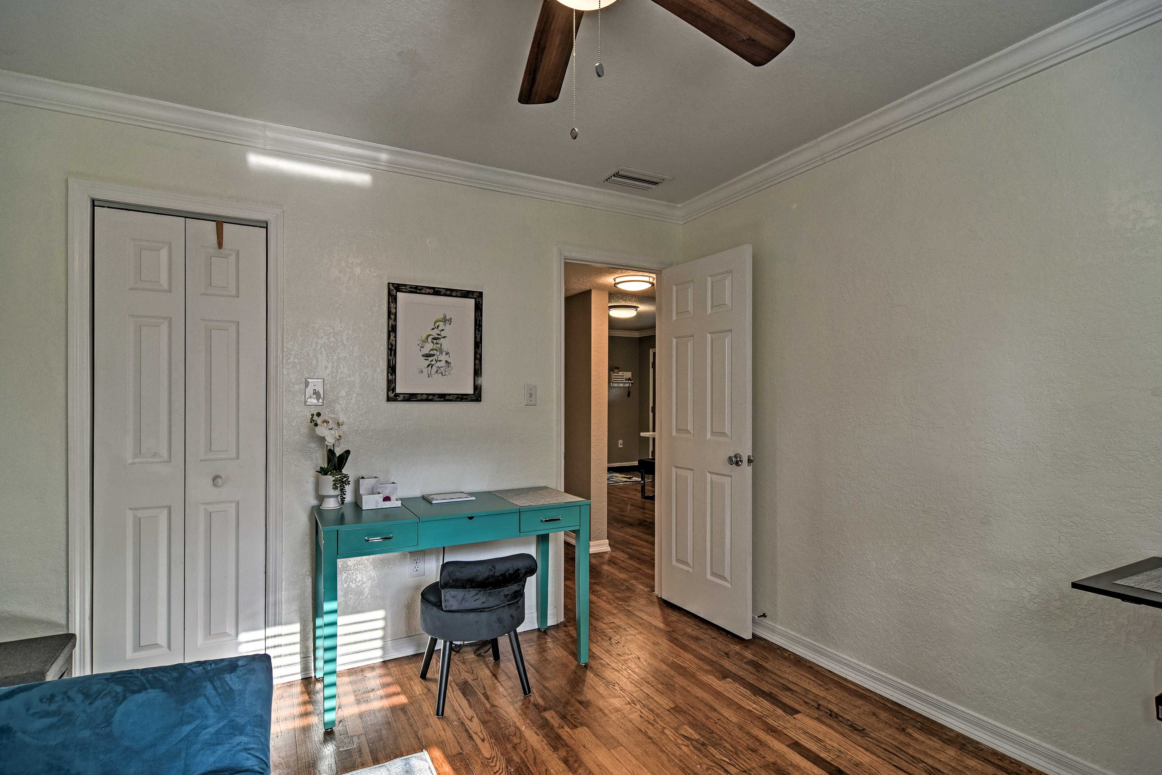 Bedroom 3 (Office)