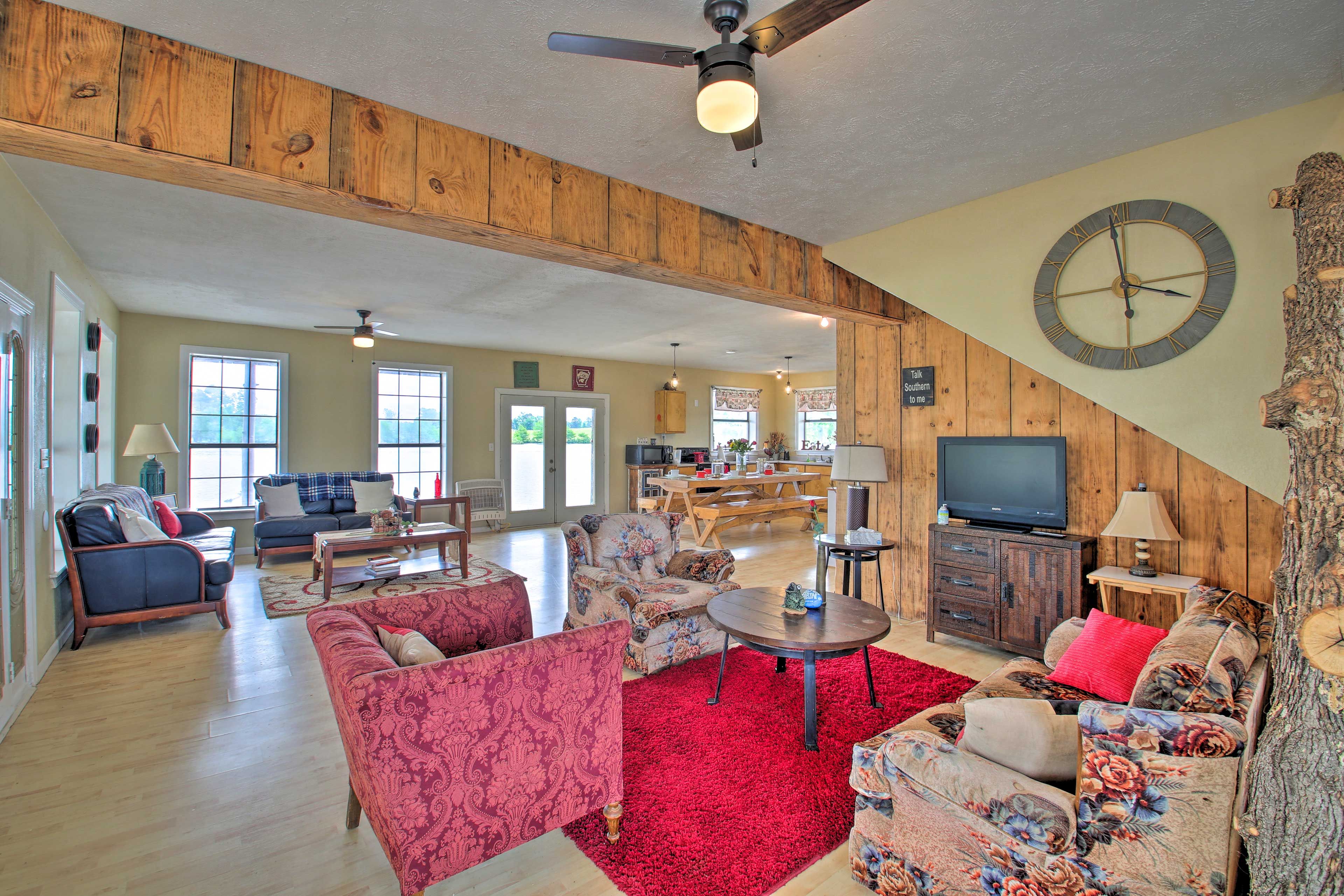 Living Room | 2-Story Cabin