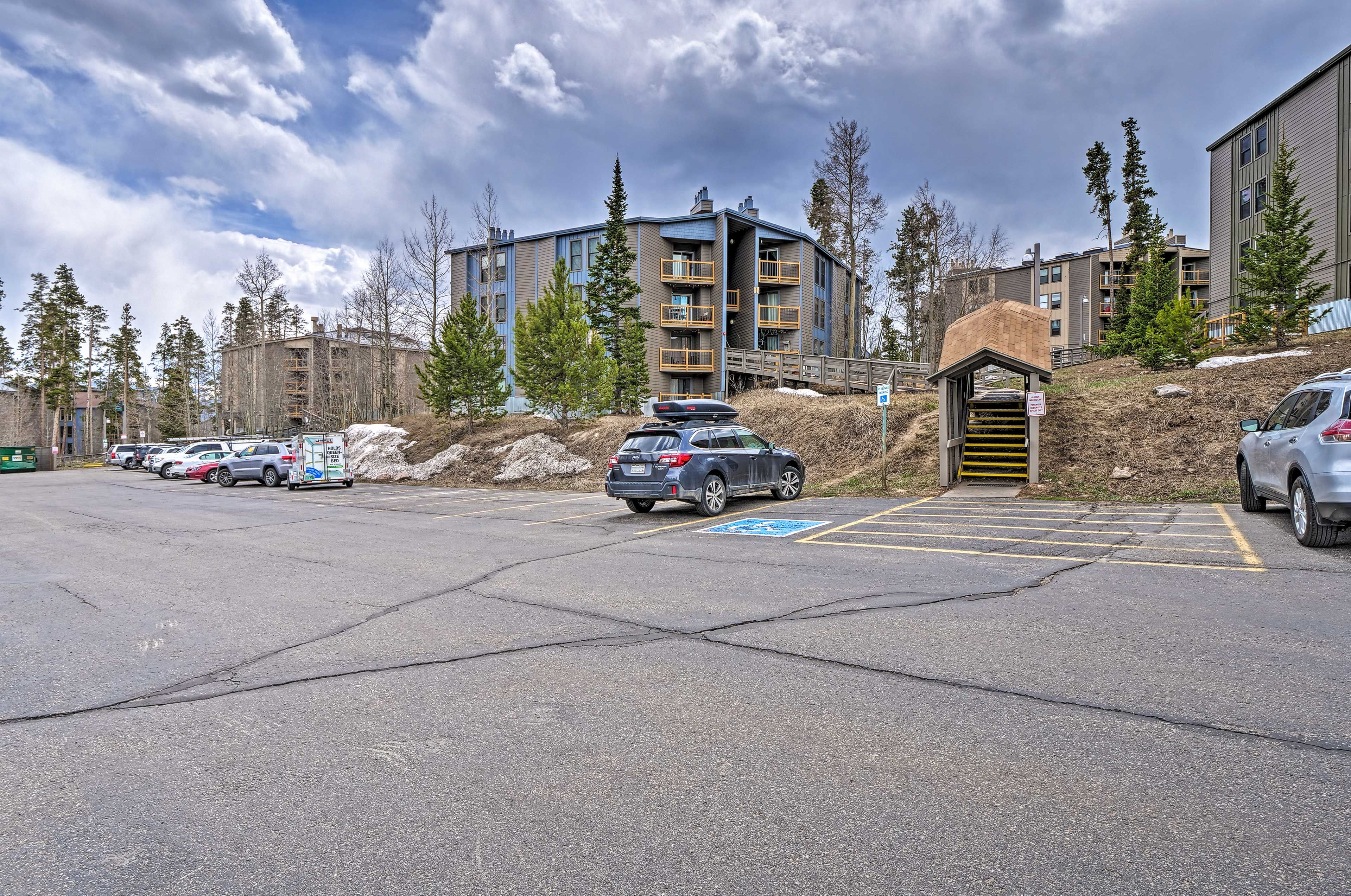 Treehouse Condominiums | Open Parking Lot (2 Vehicles)