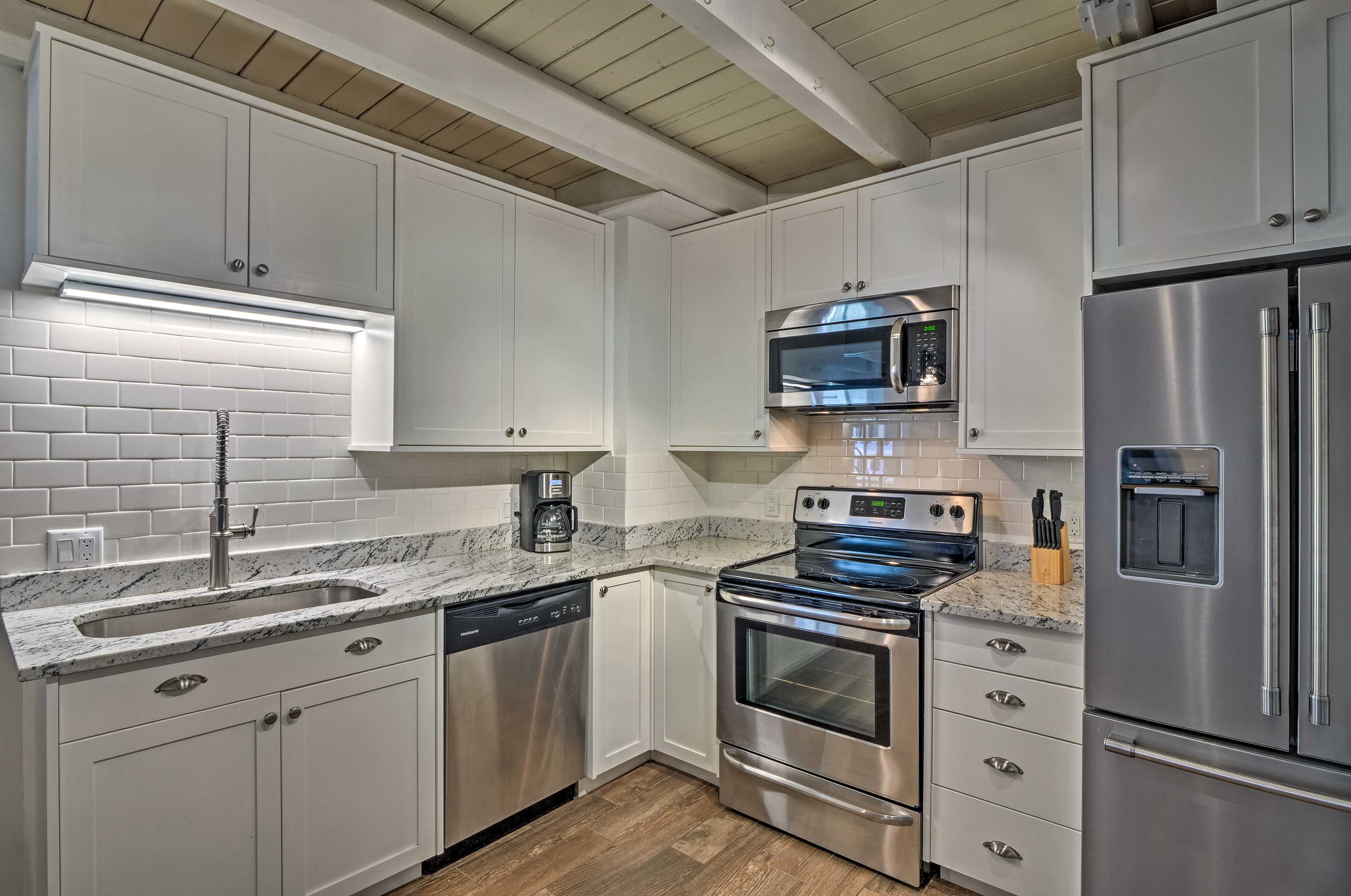 Kitchen | Fully Equipped