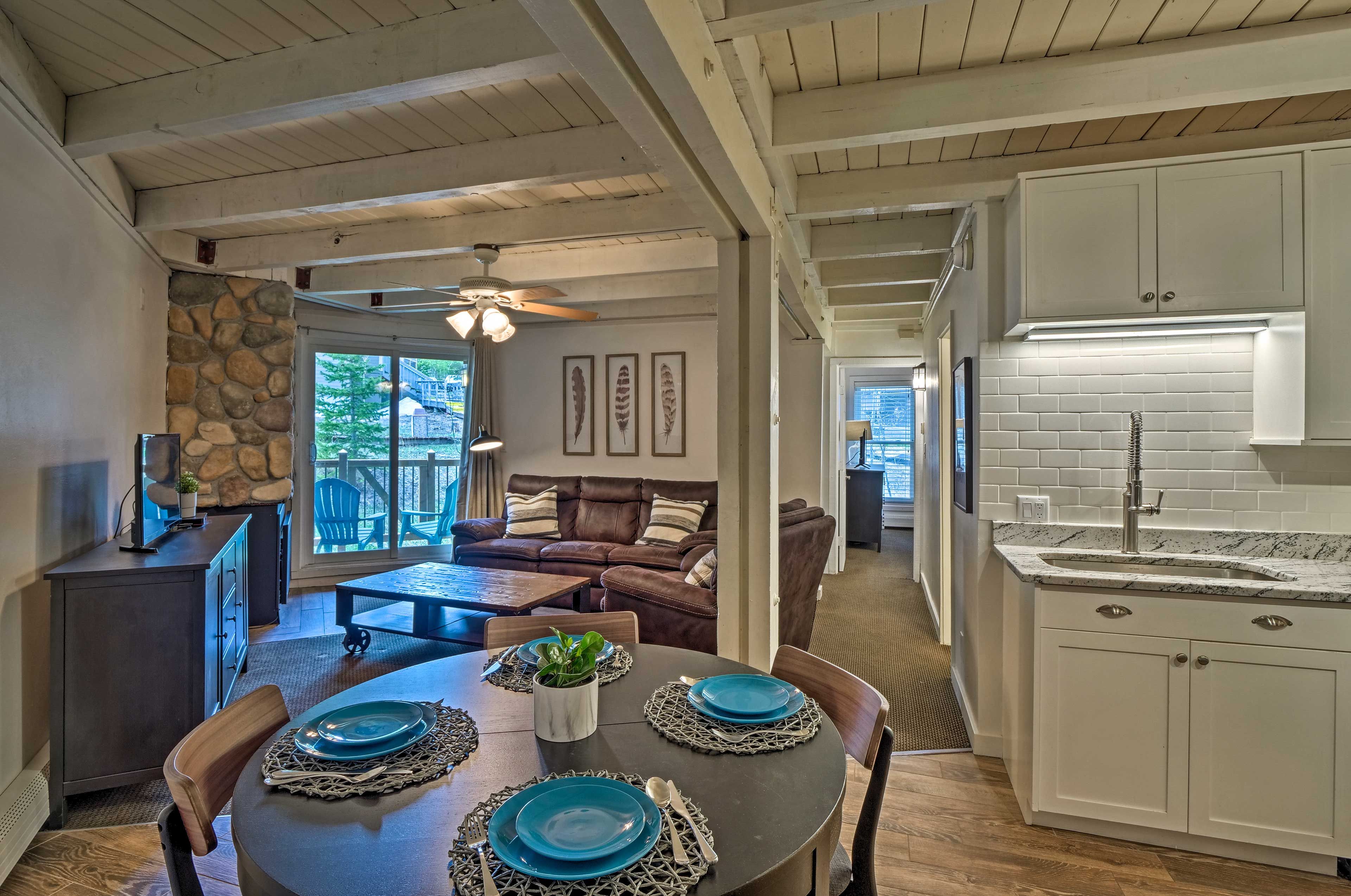 Silverthorne Vacation Rental Condo | 2BR | 2BA | 758 Sq Ft | Stairs to Access