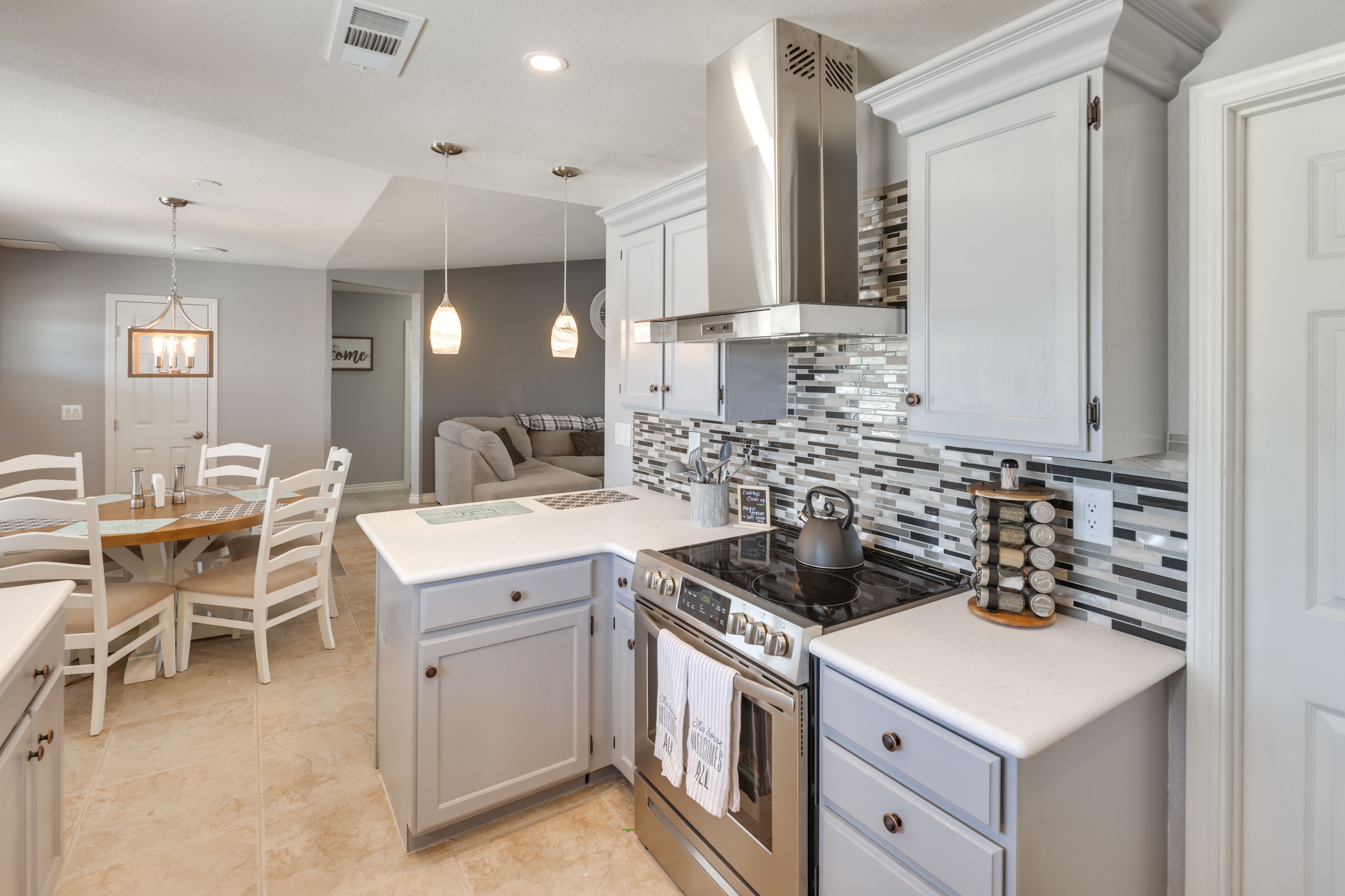 Kitchen | Fully Equipped | Keurig Coffee Maker | Tea Kettle