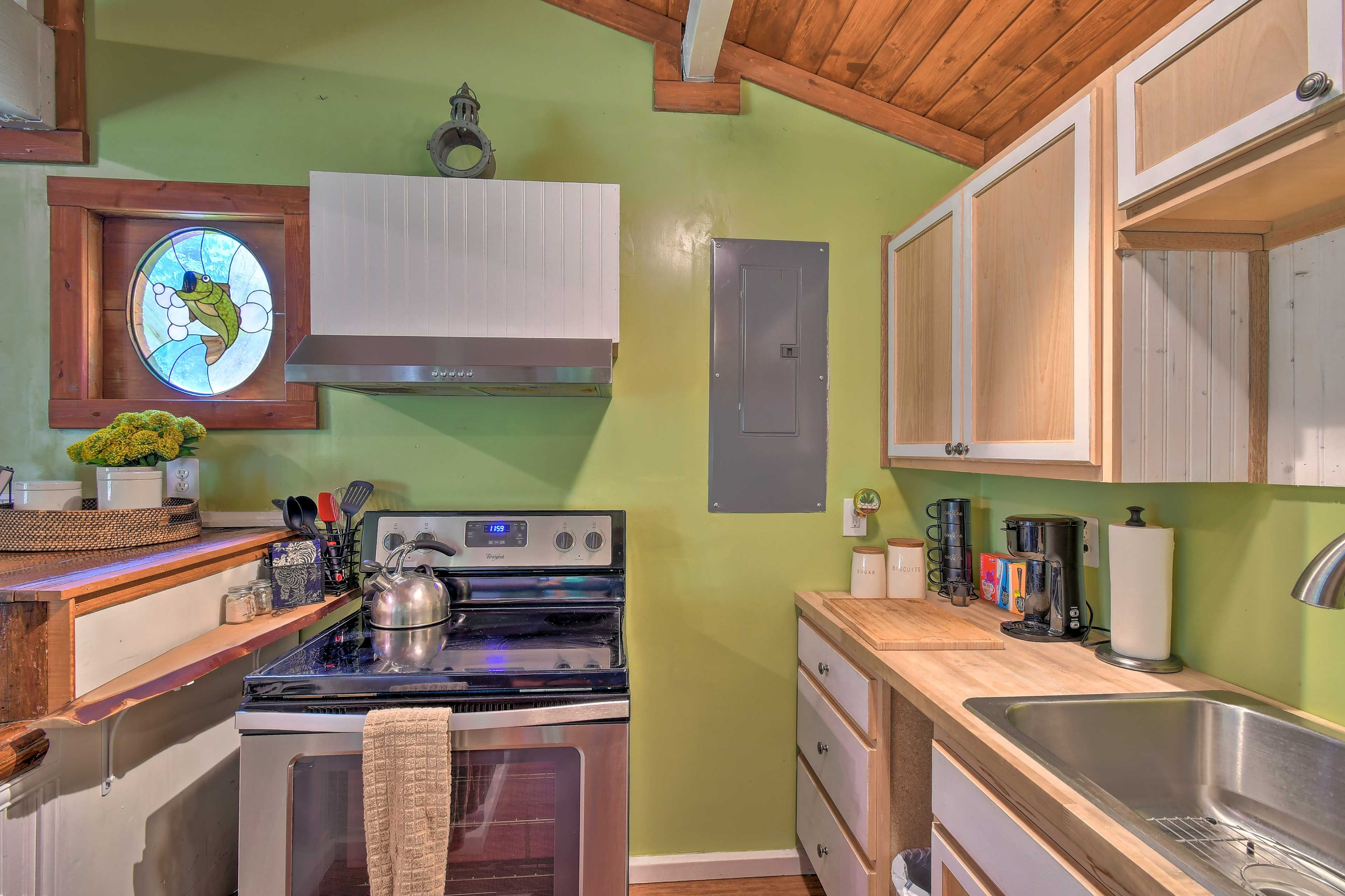 Kitchen | Fully Equipped | Cooking Basics