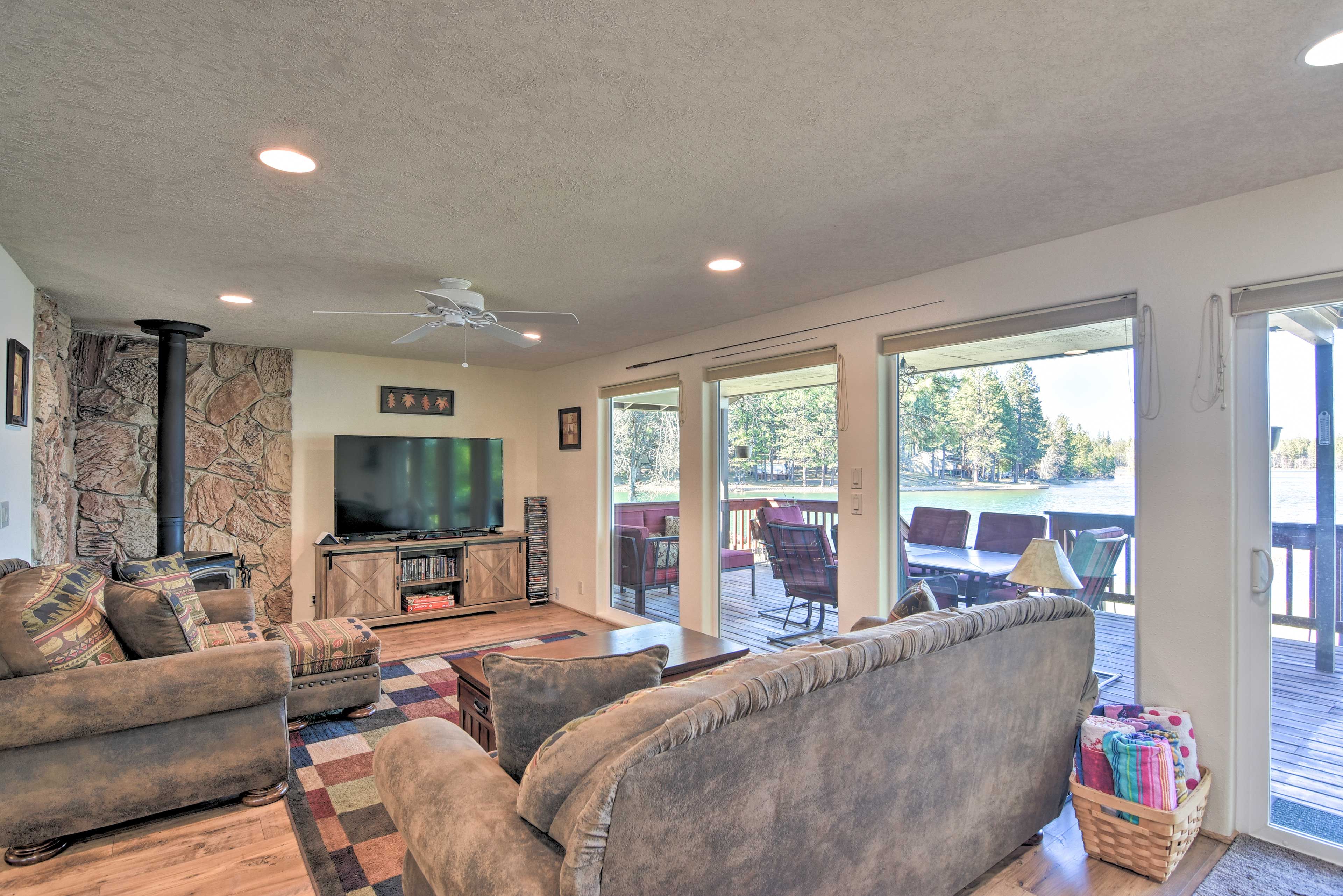 Tygh Valley Vacation Rental | 3BR | 2BA | 1-Story House | 1,200 Sq Ft