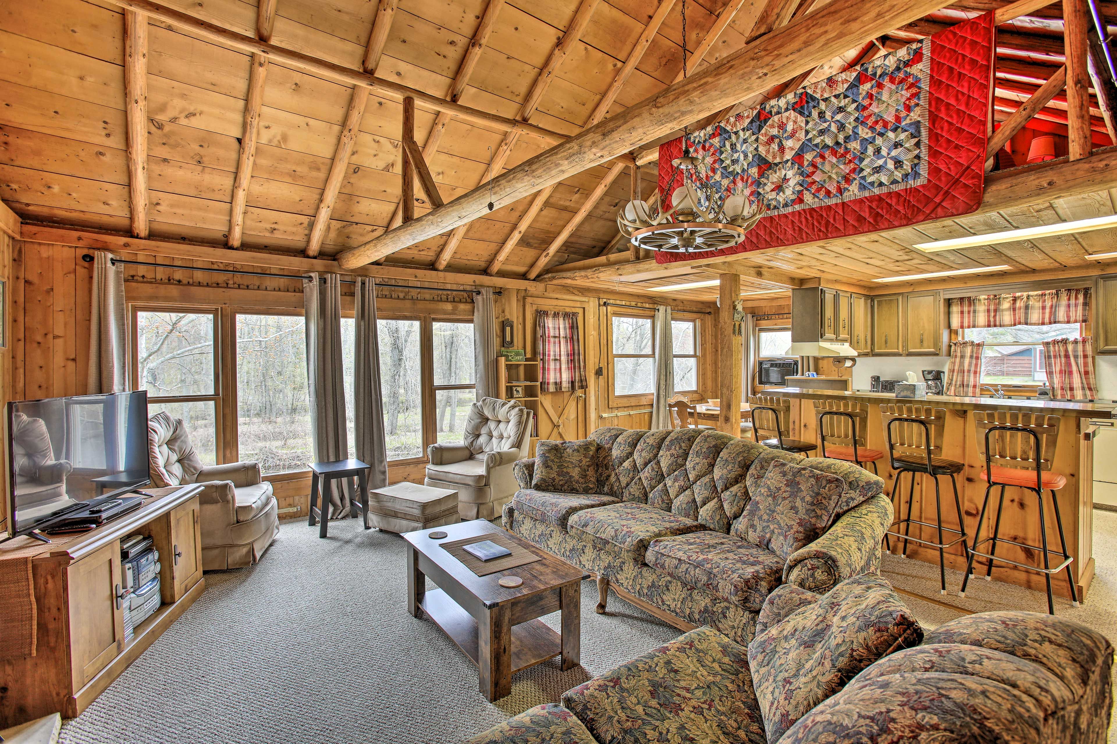 Merritt Vacation Rental | 2BR | 1BA | 900 Sq Ft | Step-Free Access