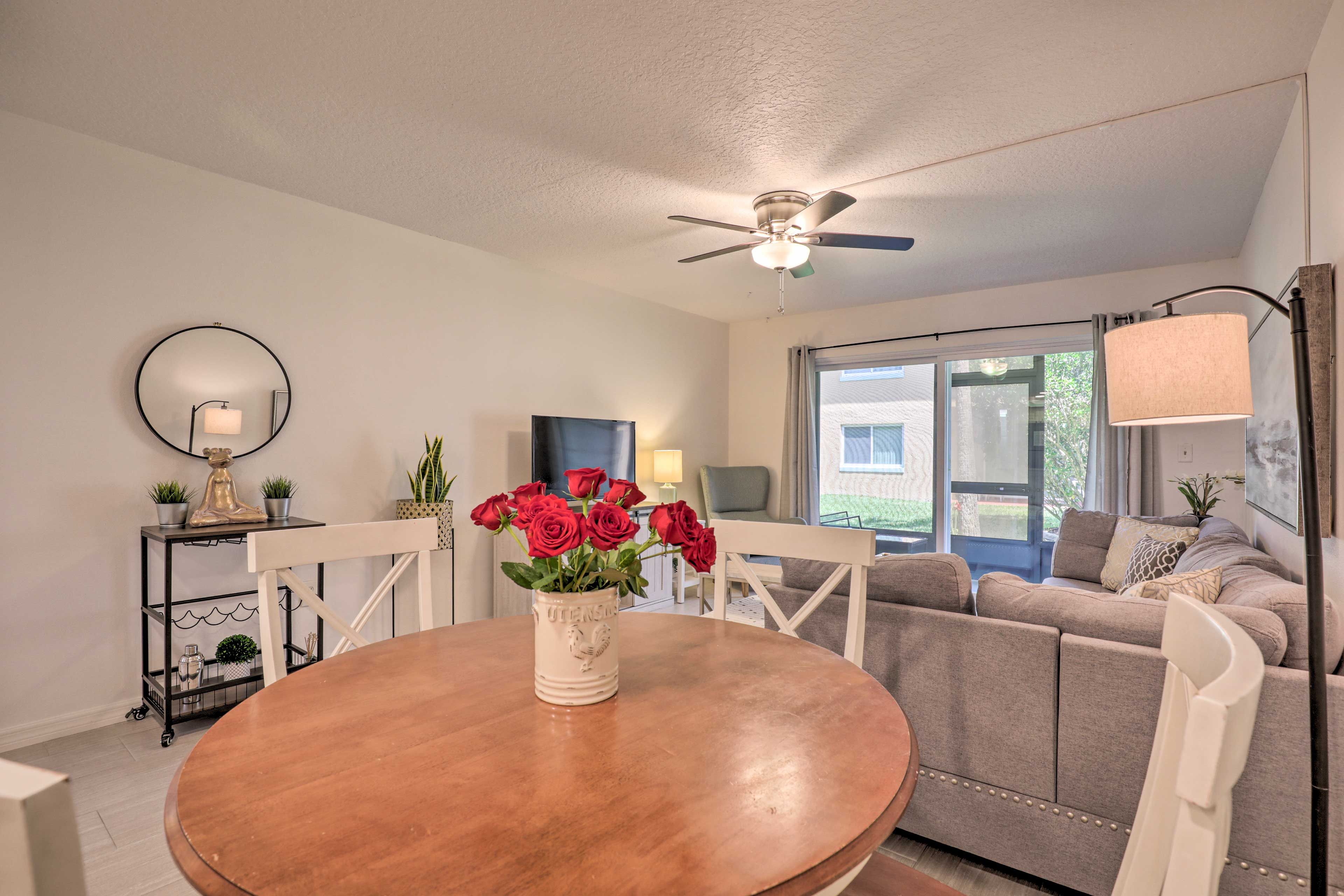 Dining Table | Dishware & Flatware Provided