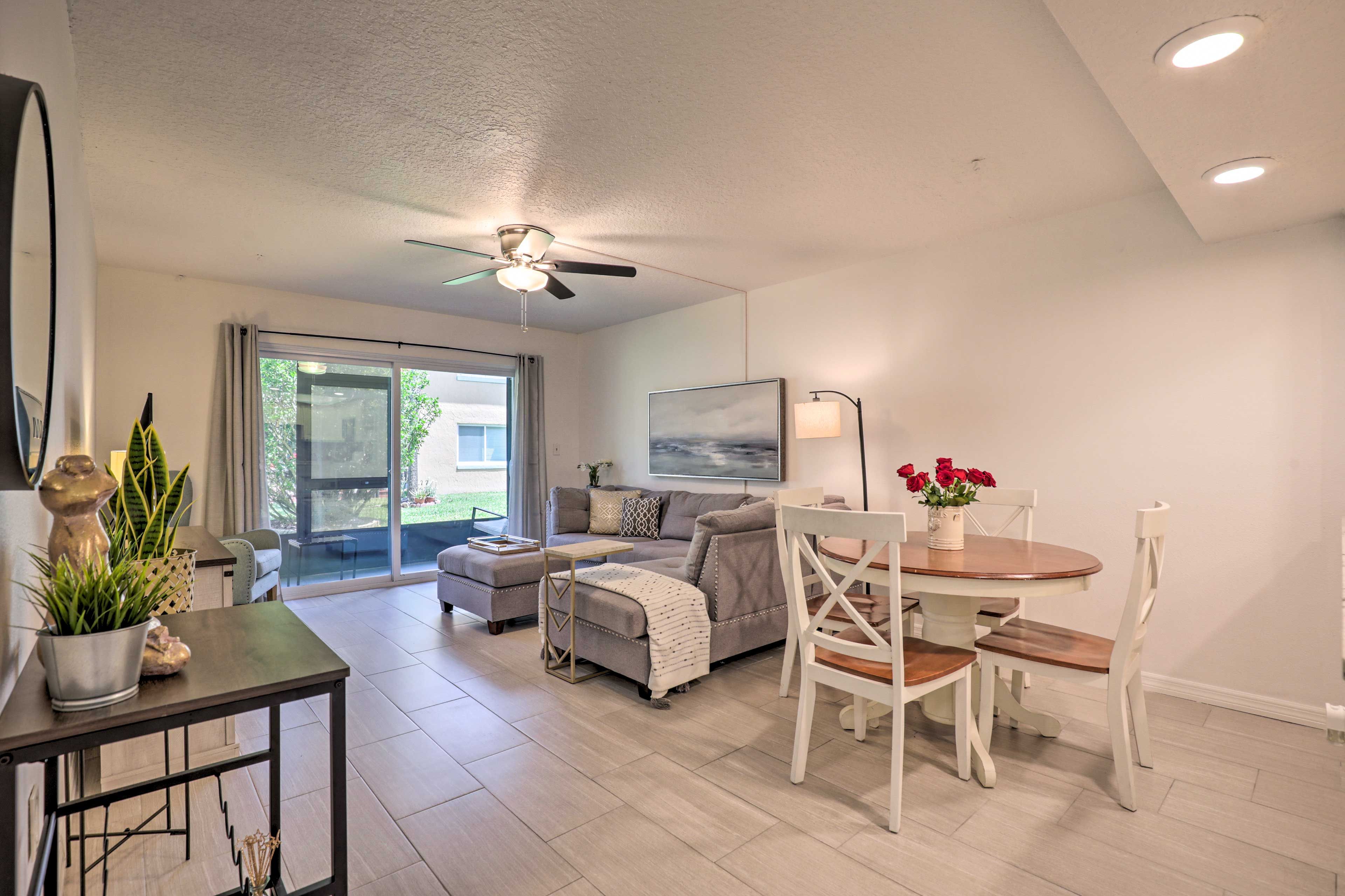 Living Room | Air Conditioning & Central Heat