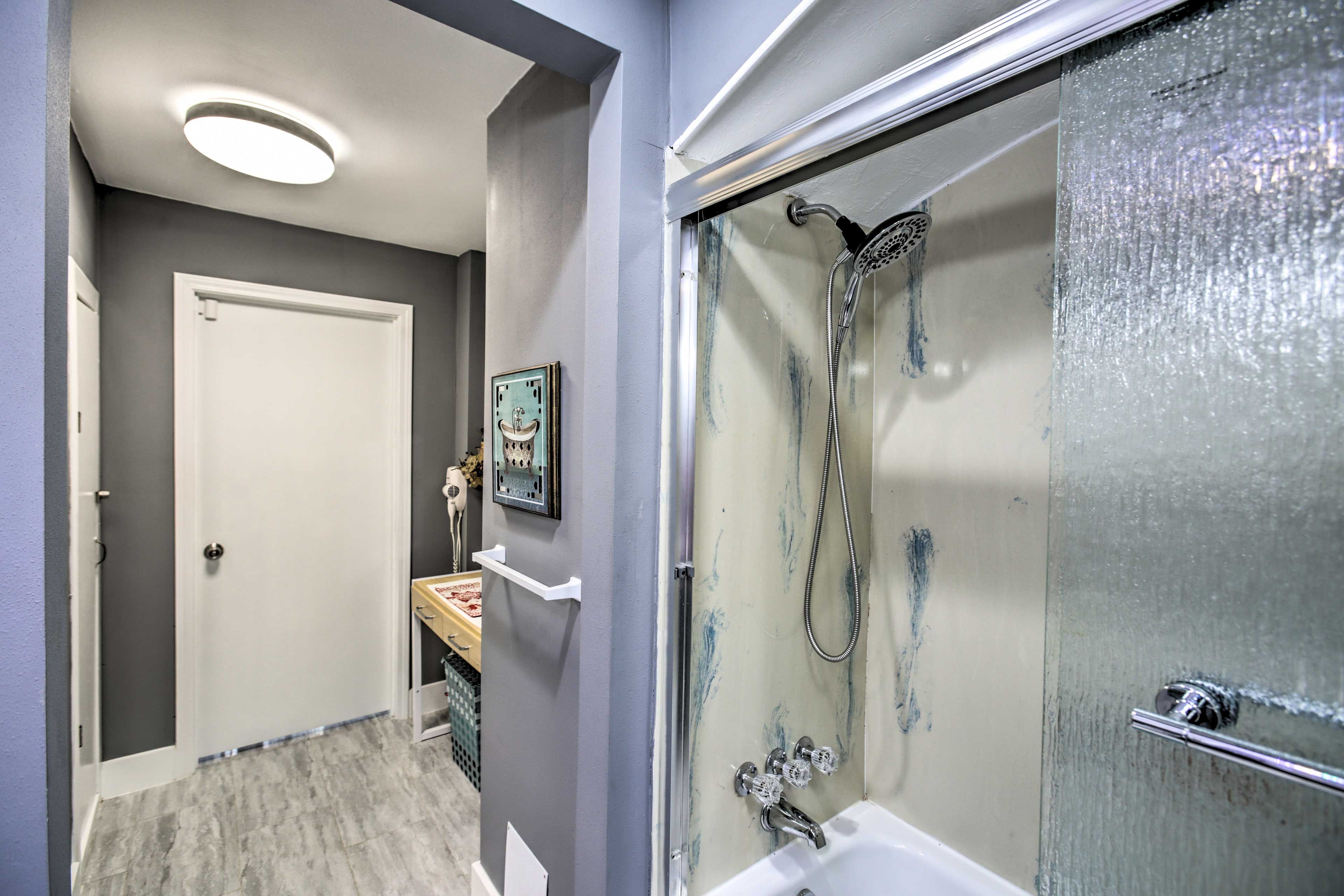 Full Bathroom