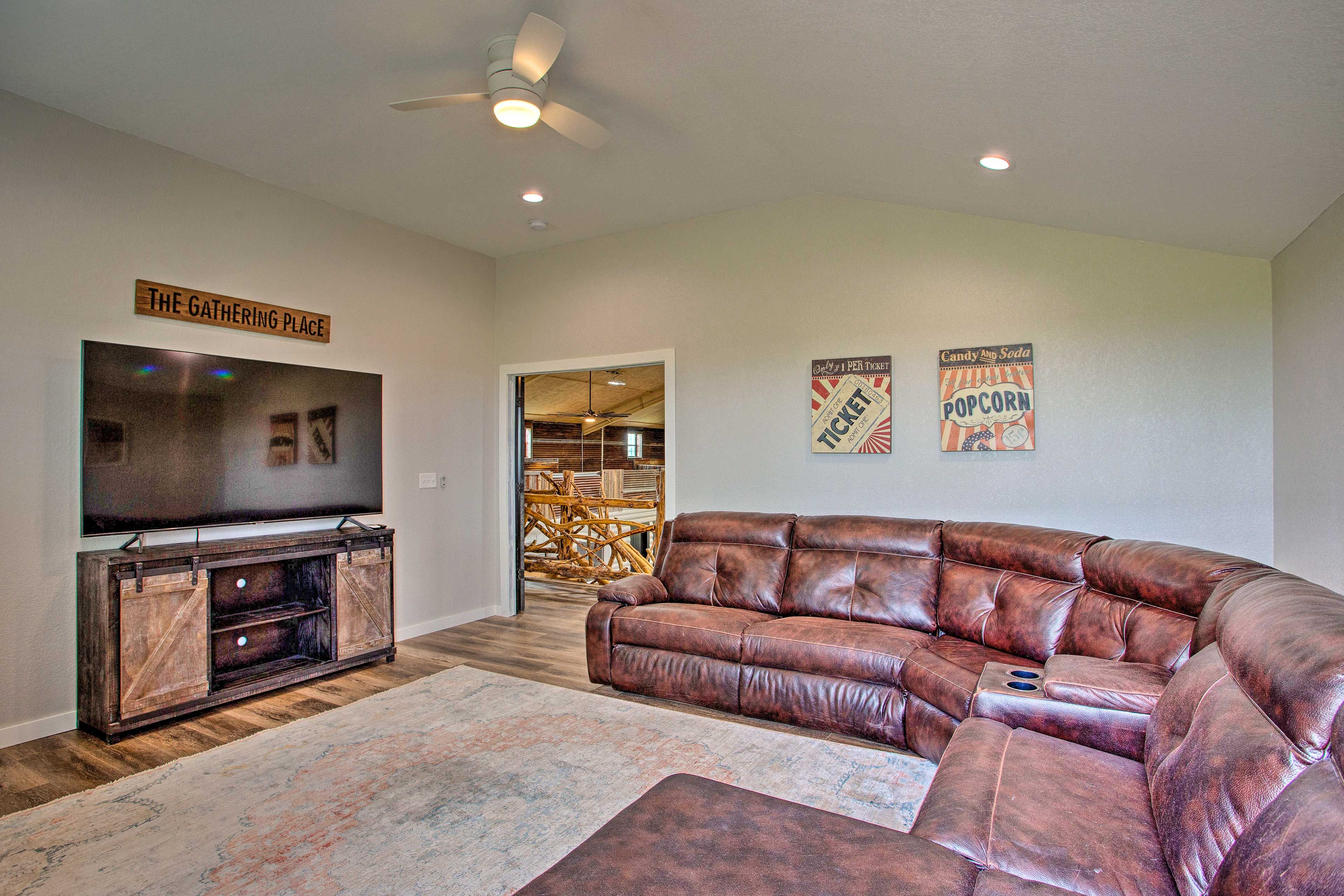 Media Room | Smart TV