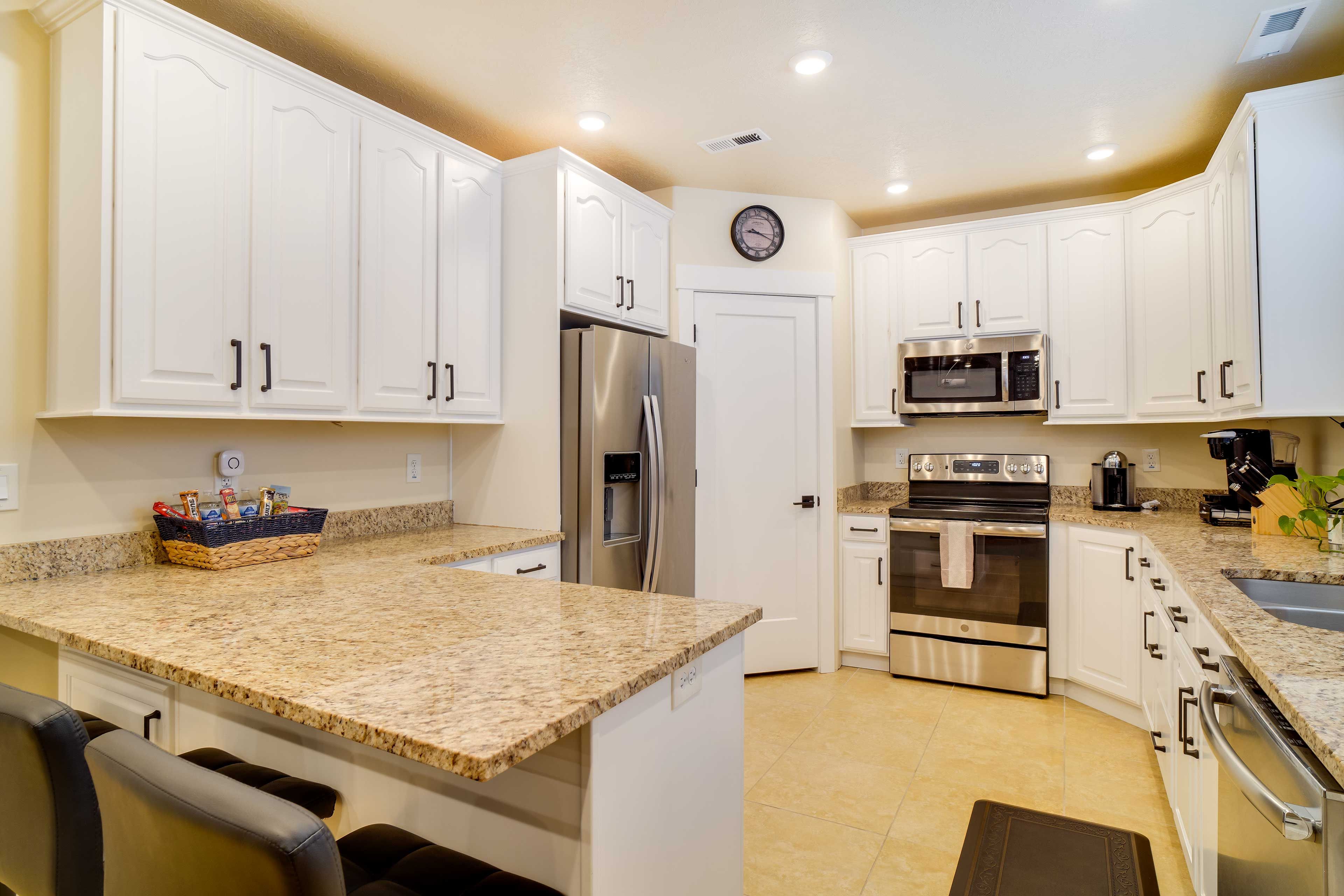 Kitchen | Cooking Basics | Dishware/Flatware