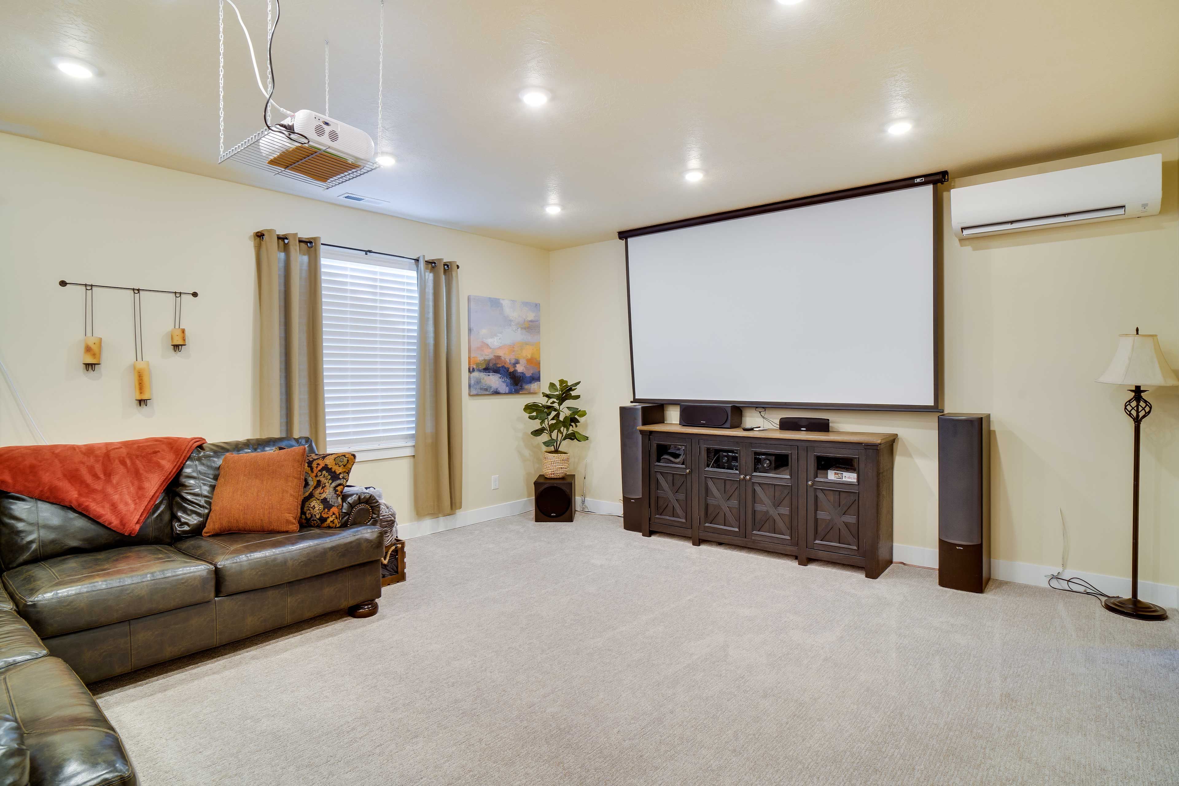 Living Room | Free WiFi