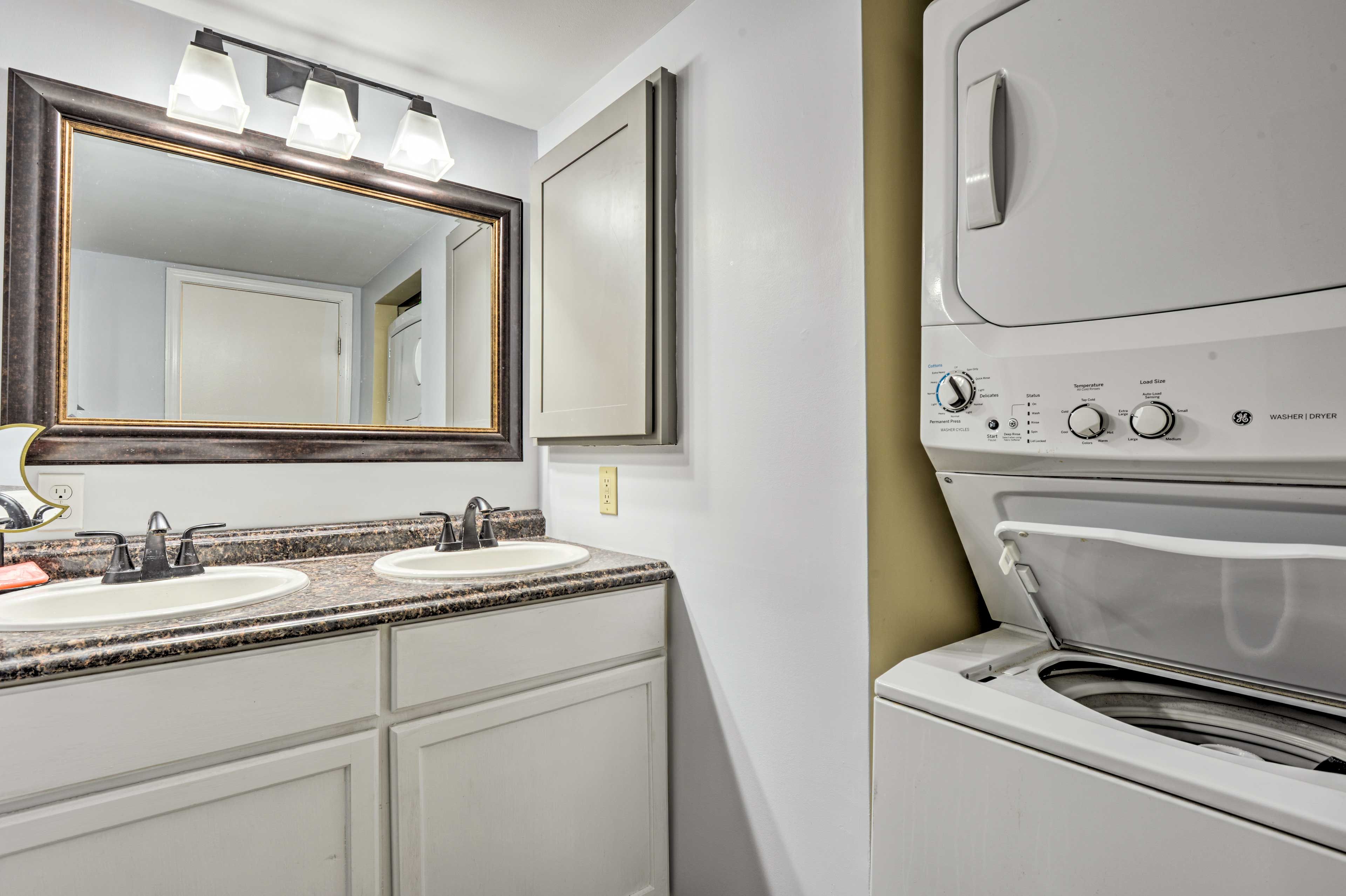 Full Bathroom | Laundry Access