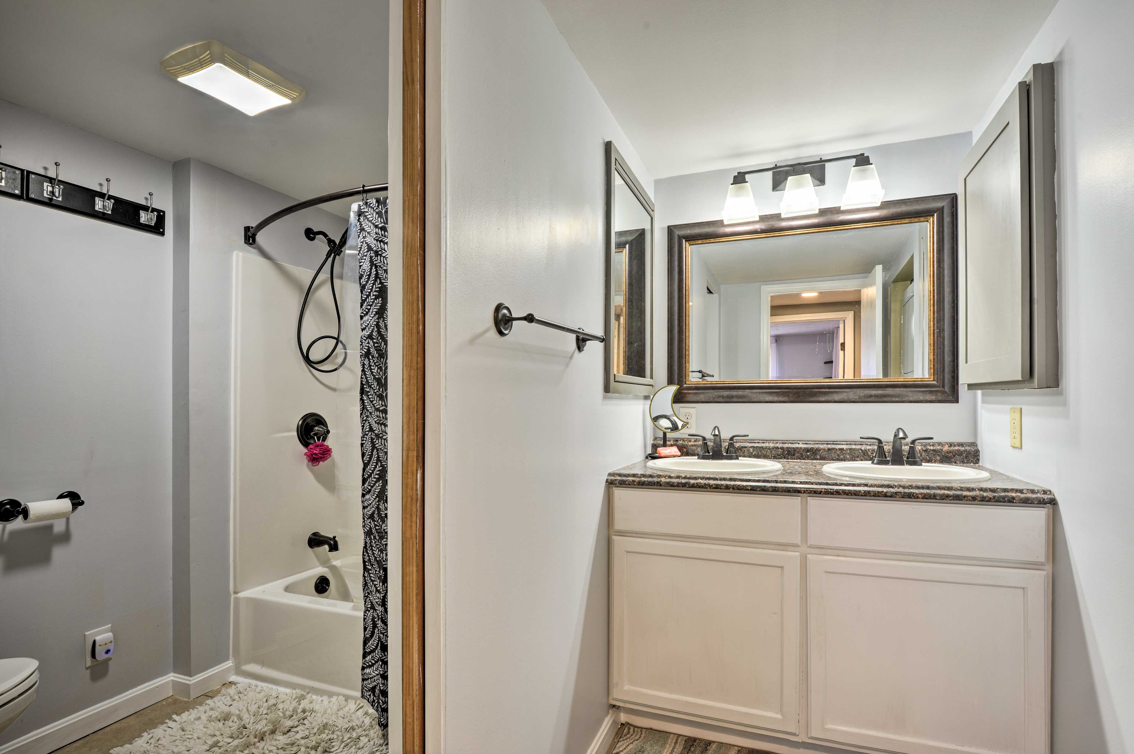 Full Bathroom | Complimentary Toiletries | Linens & Towels | Hair Dryer