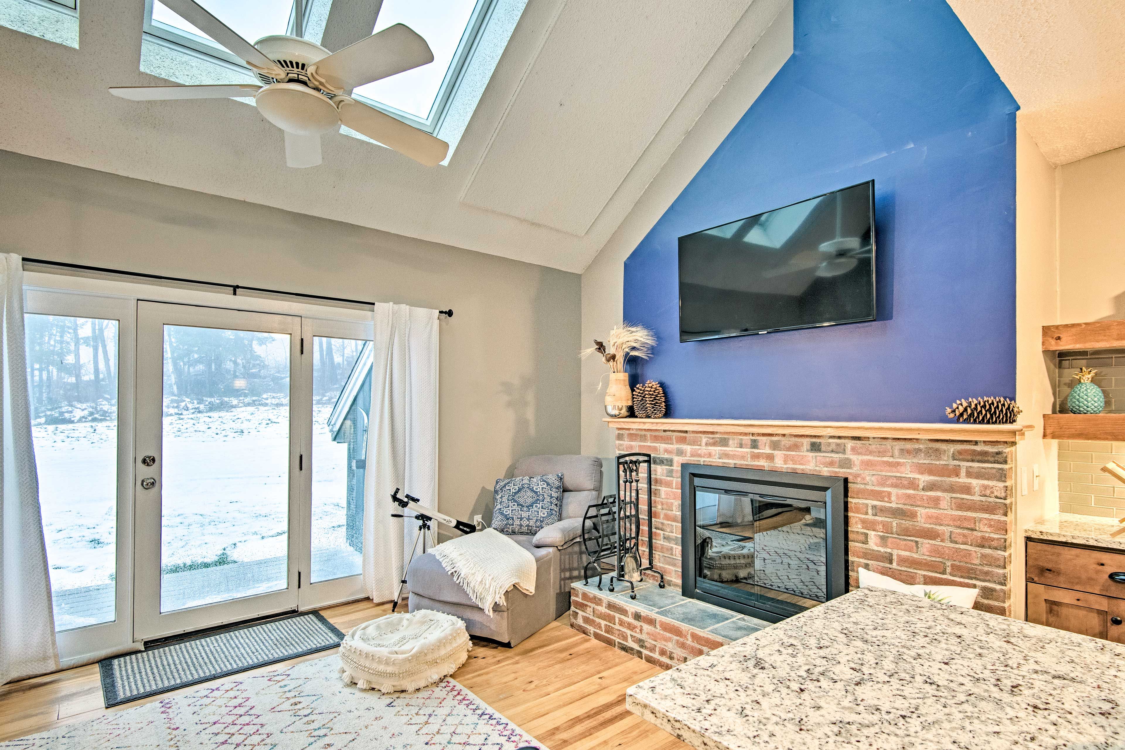 Living Room | 2-Story Home