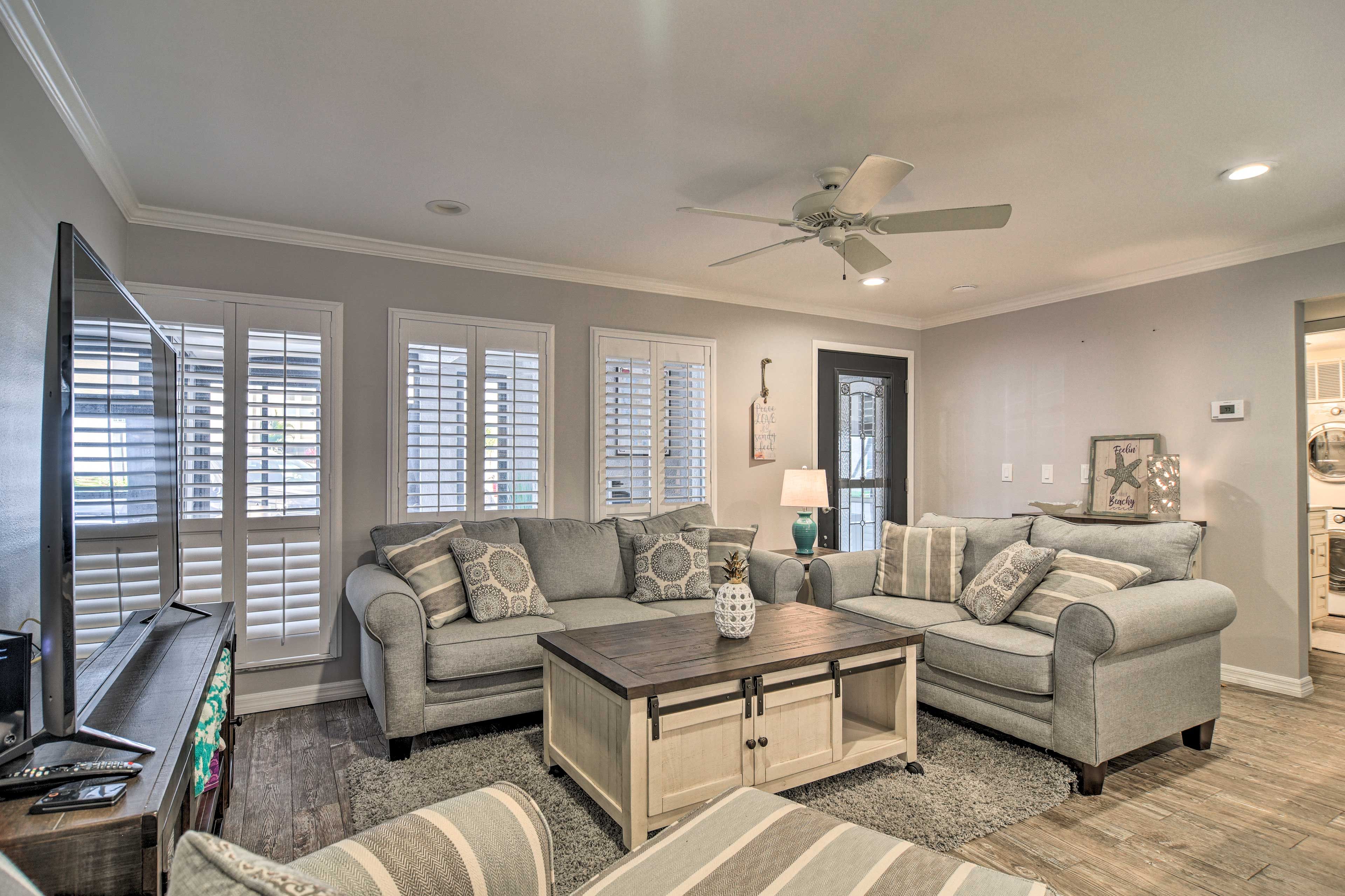 Madeira Beach Vacation Rental | 2BR | 2BA | 1,090 Sq Ft | Ground-Floor Condo