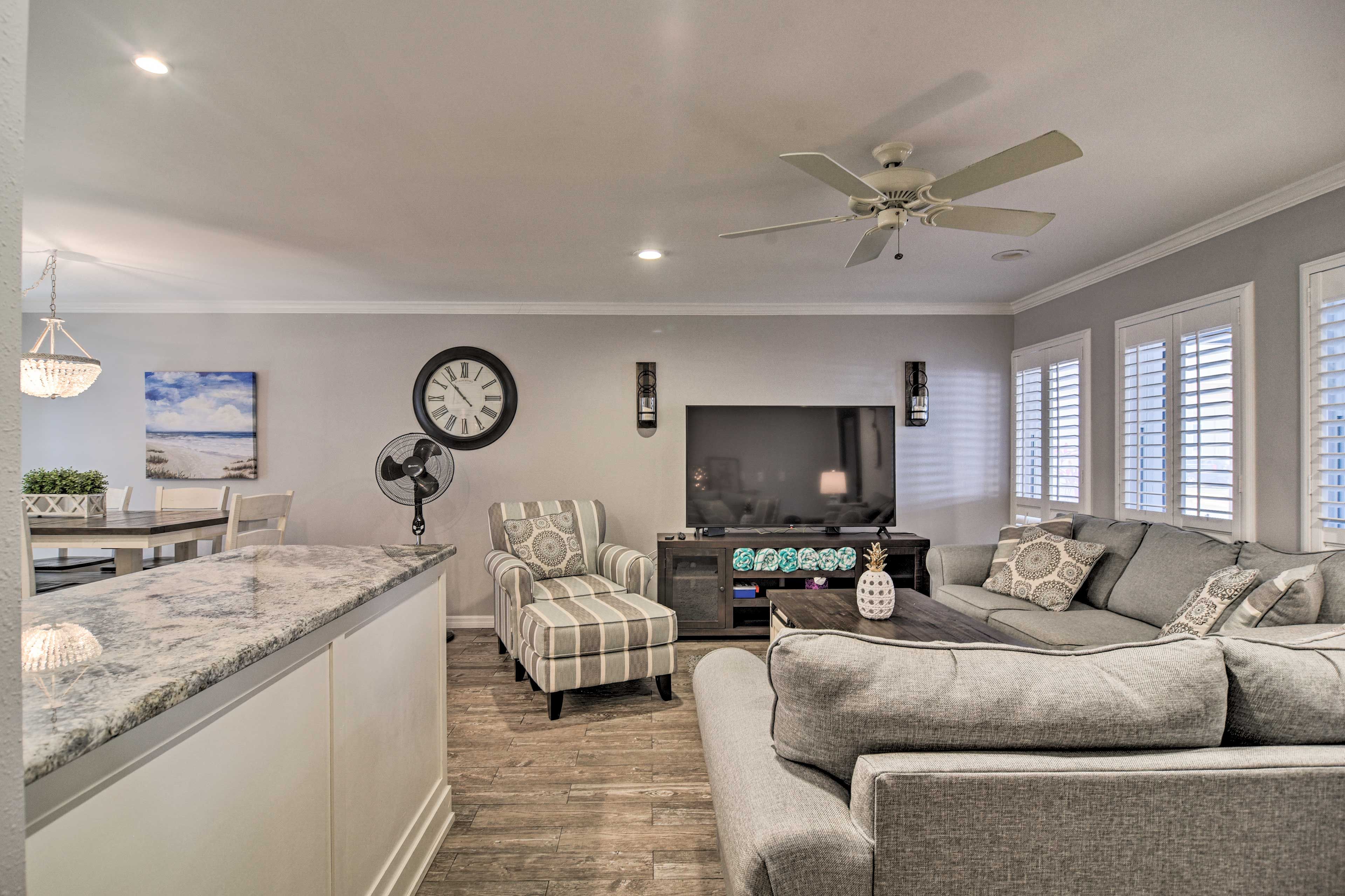 Living Room | Smart TV
