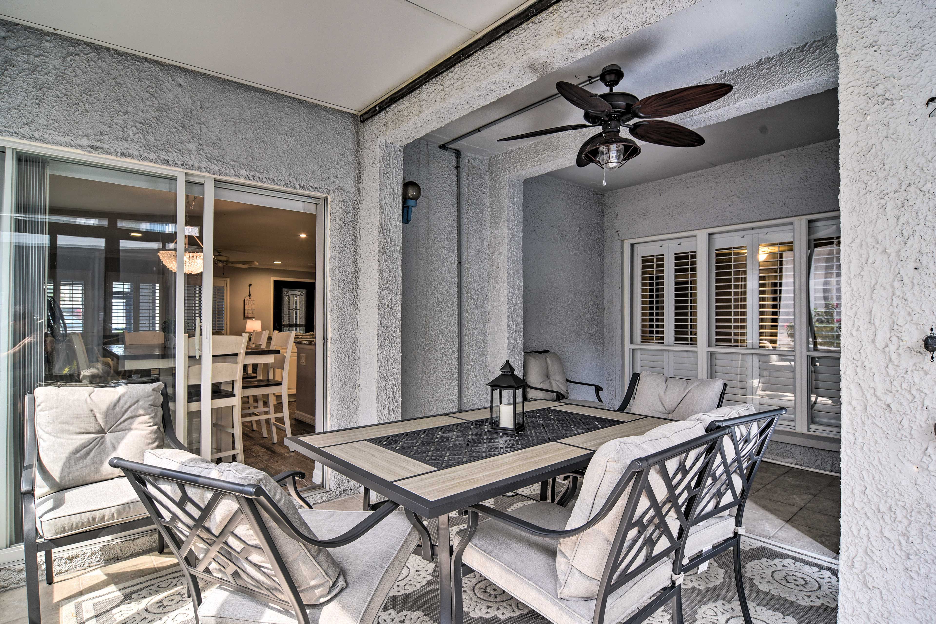 Screened-In Patio