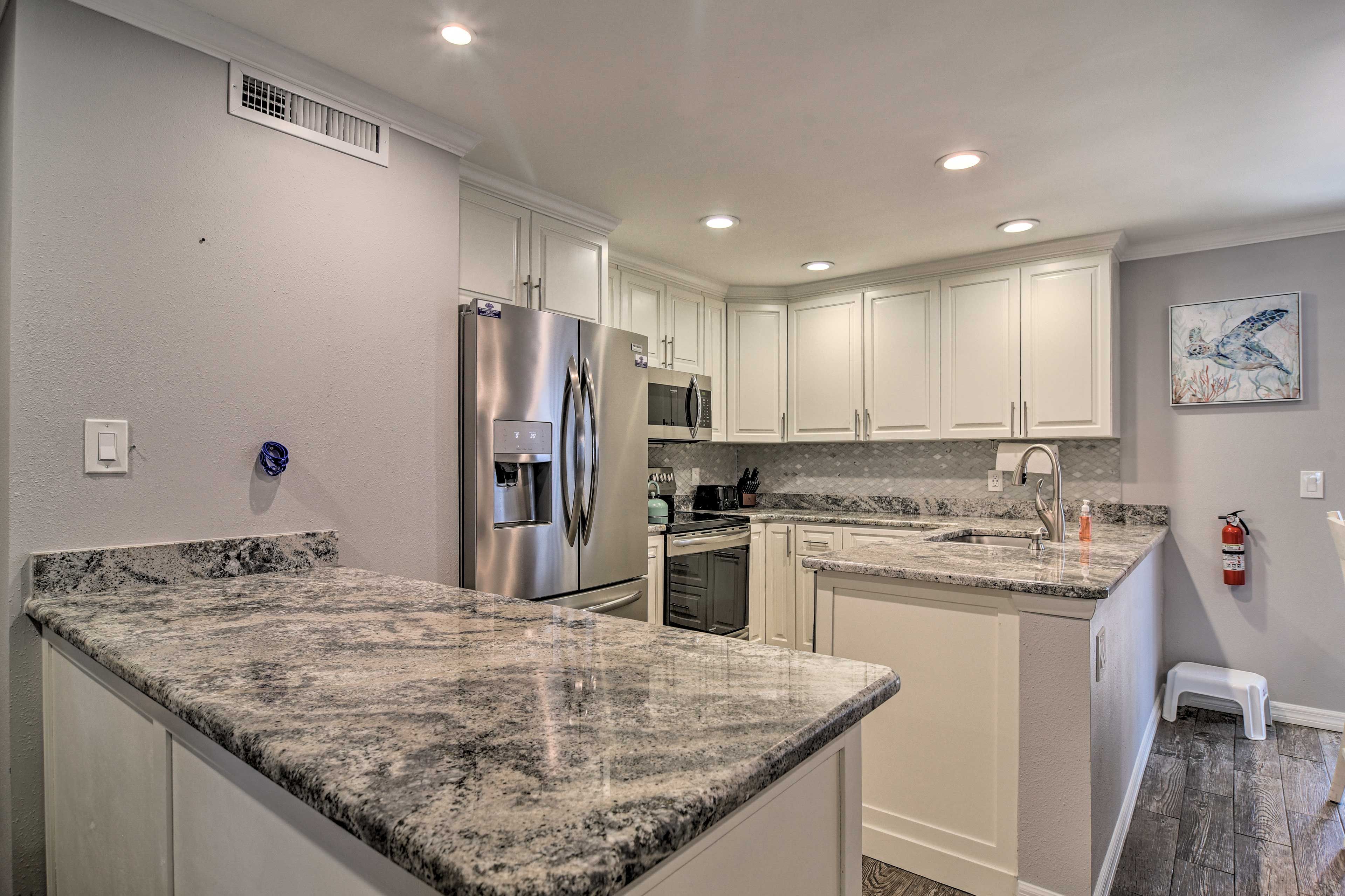 Kitchen | Fully Equipped | Stainless Steel Appliances