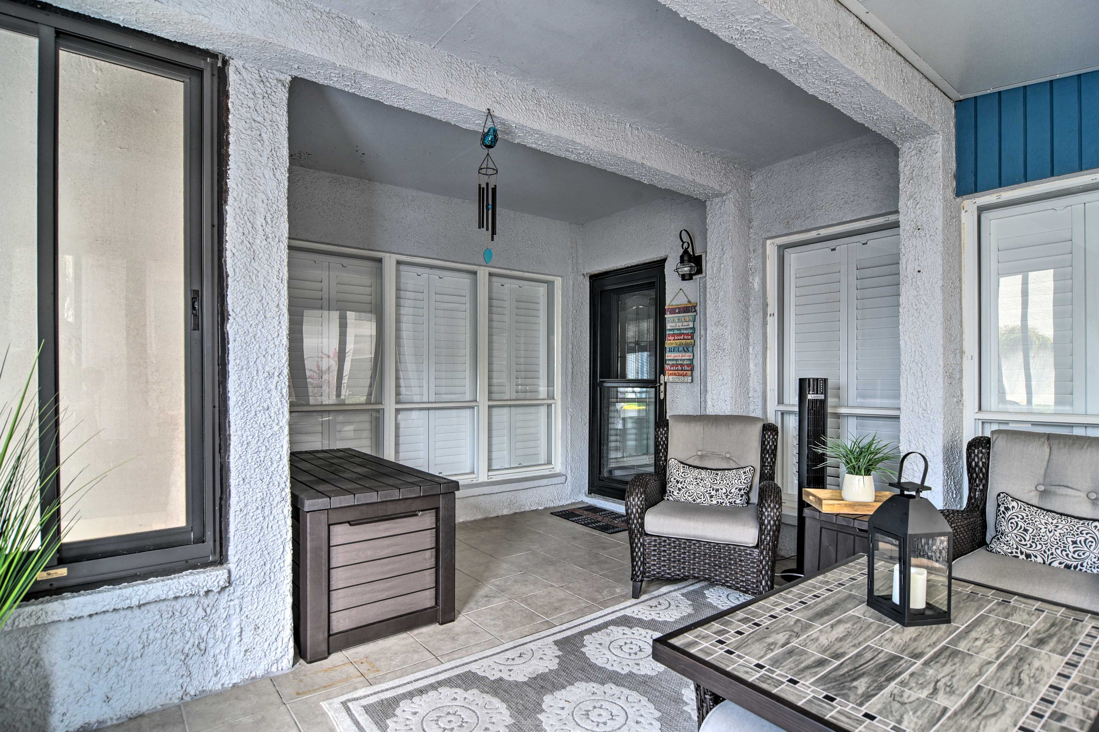 Screened-In Patio