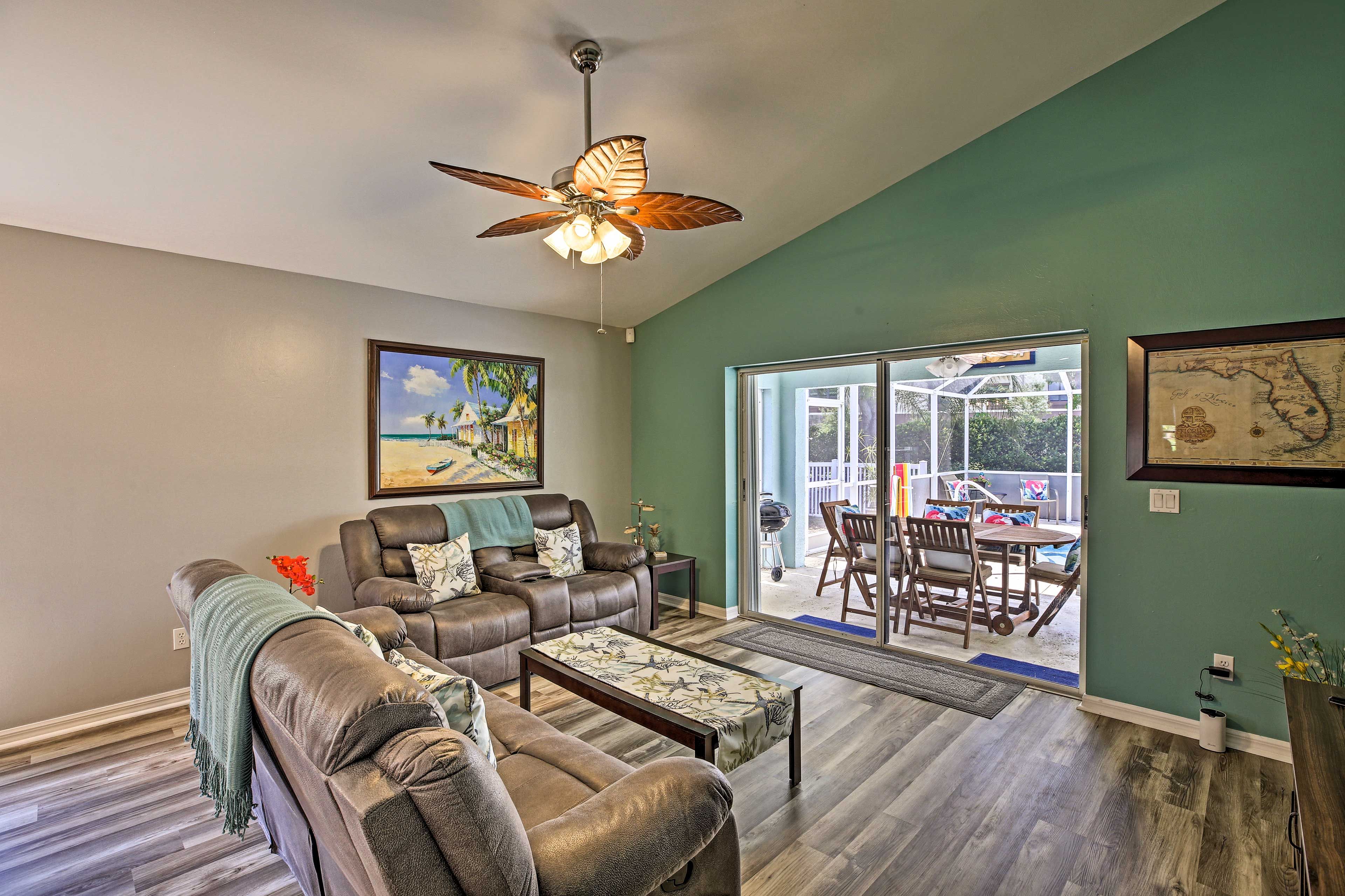 Back Living Room | Patio Access