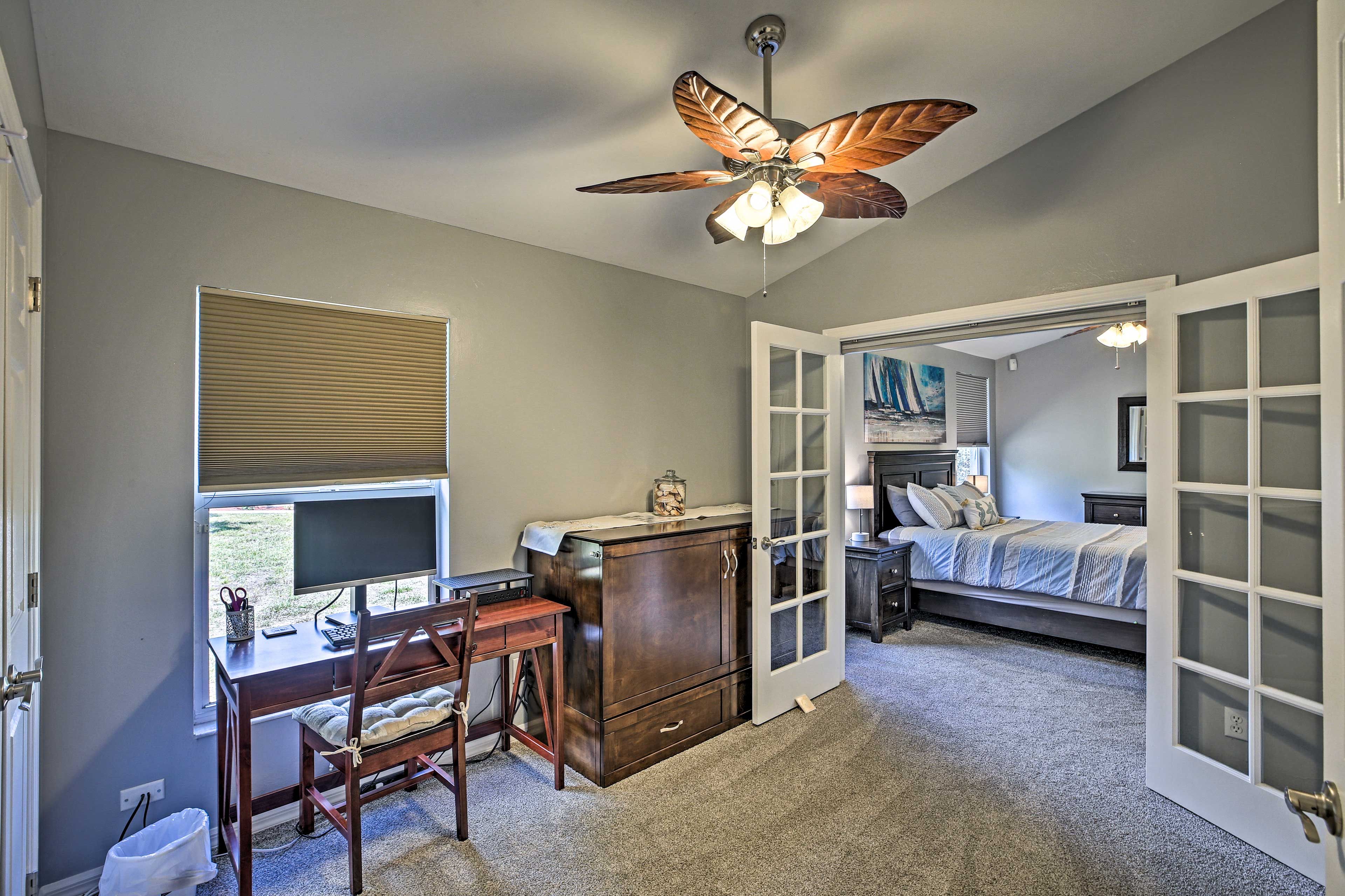 Office | Murphy Bed