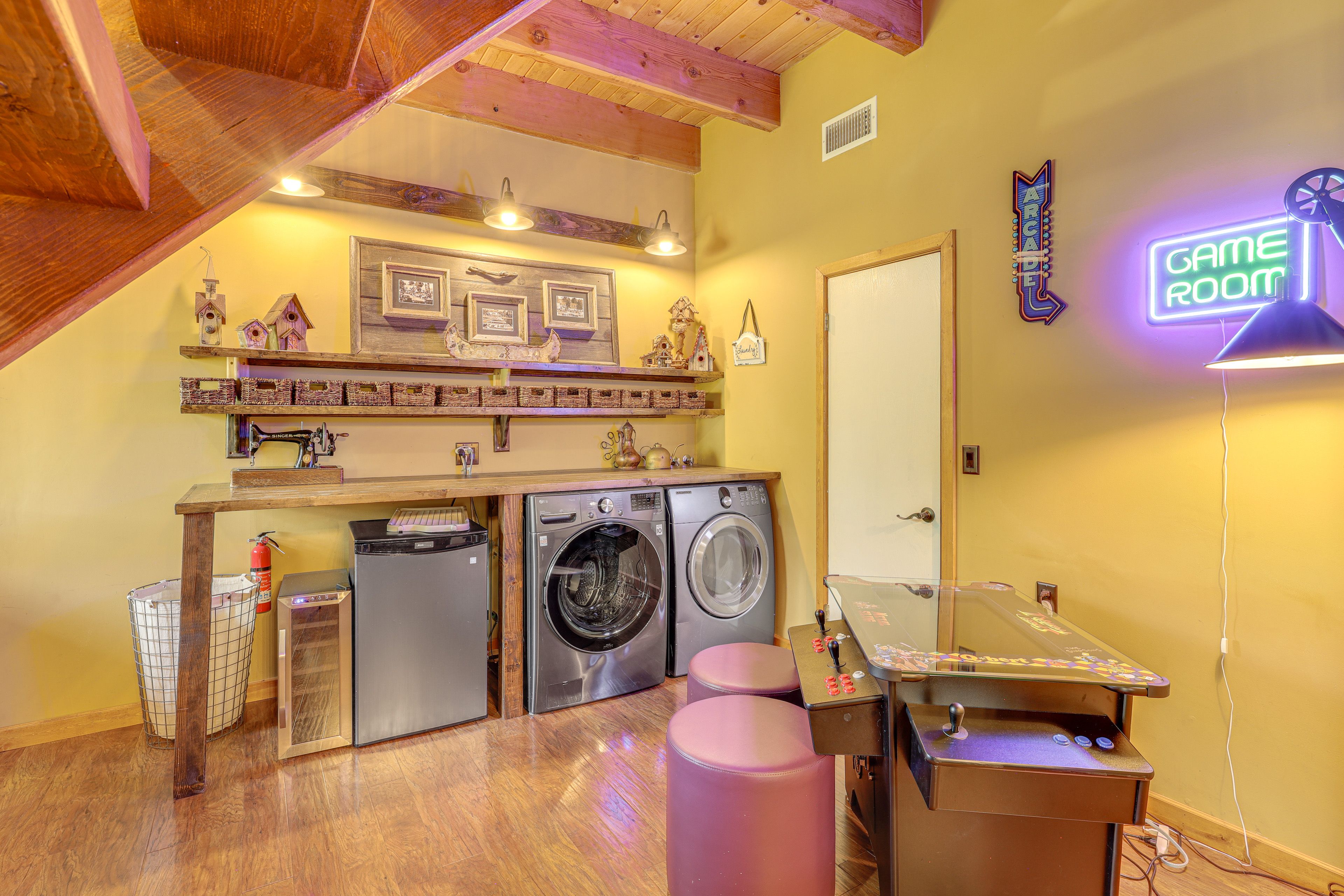 Game Room | Lower Floor | Washer & Dryer | Arcade Machine | Mini Fridge