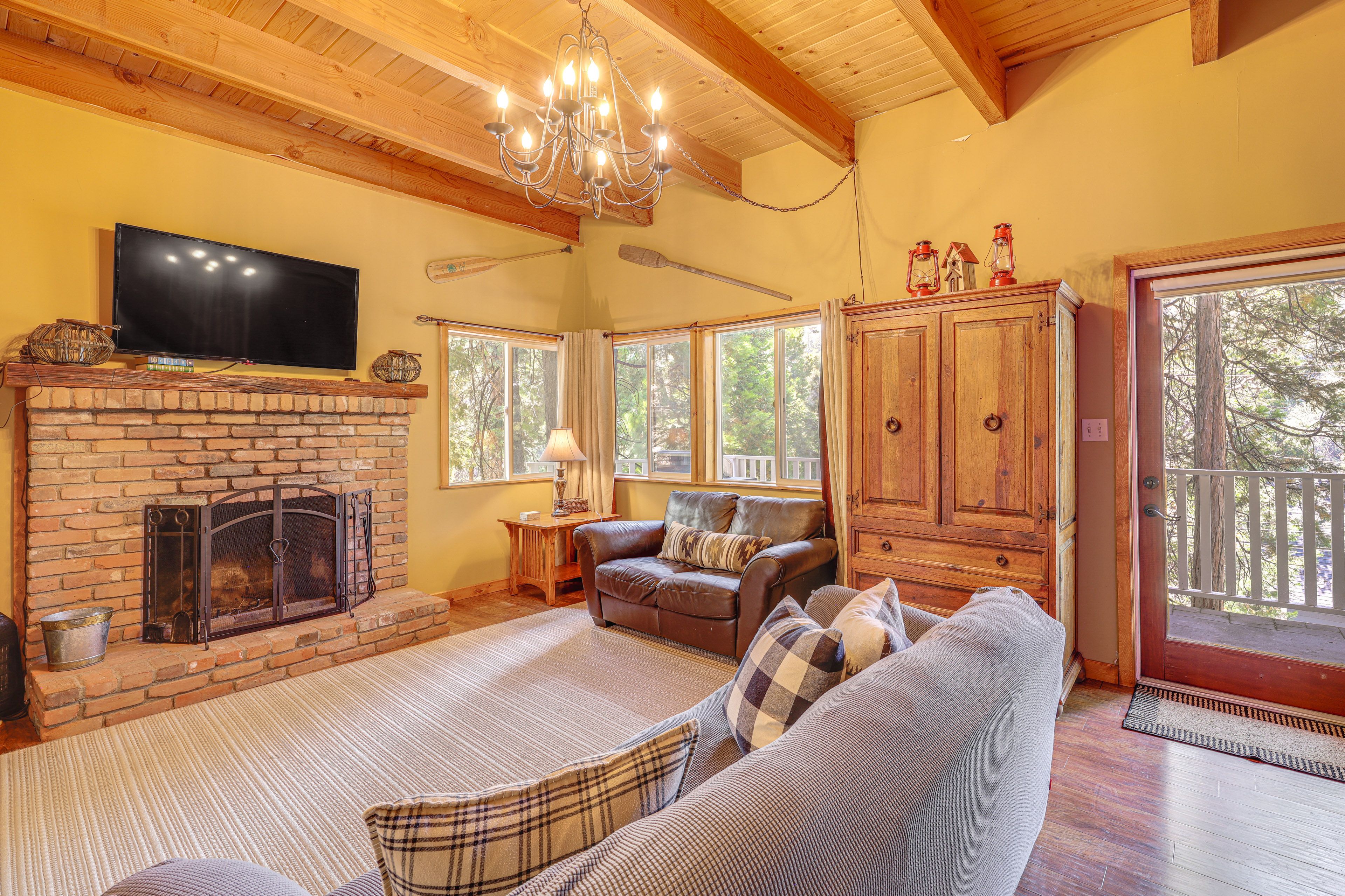 Bedroom 3 | Lower Floor | Queen Murphy Bed