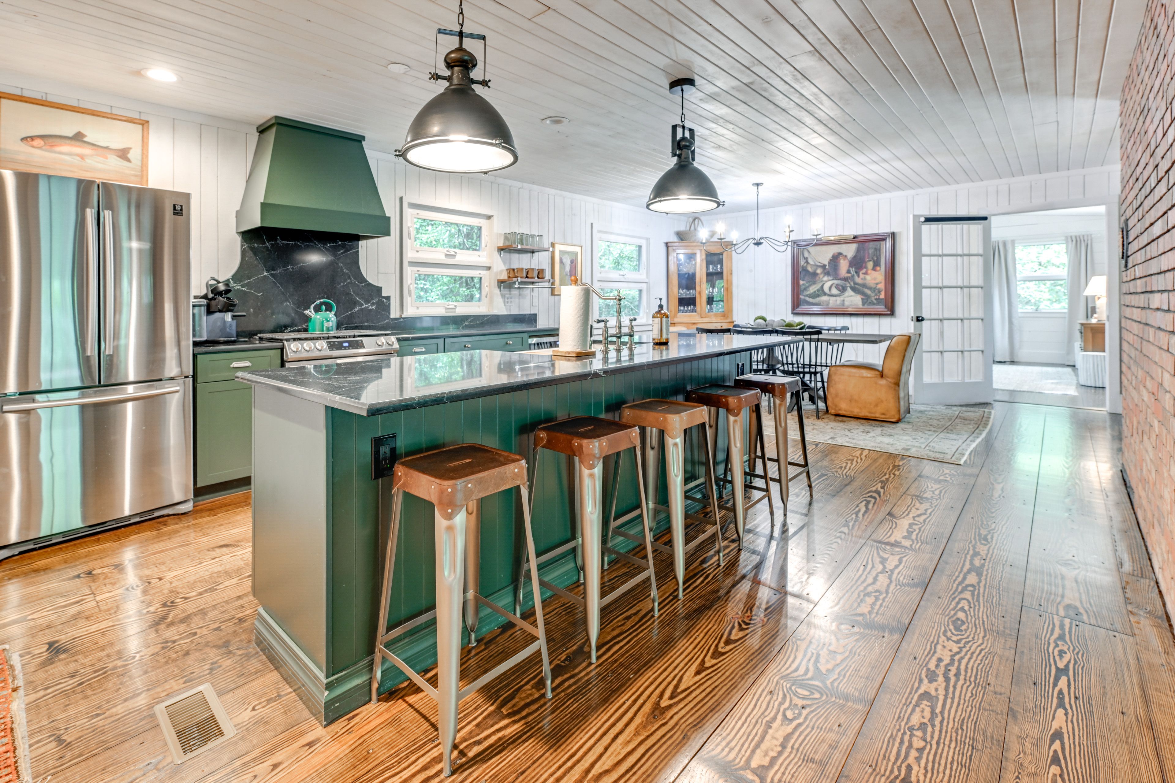 Kitchen | Cooking Basics | Coffee Maker | Island Seating