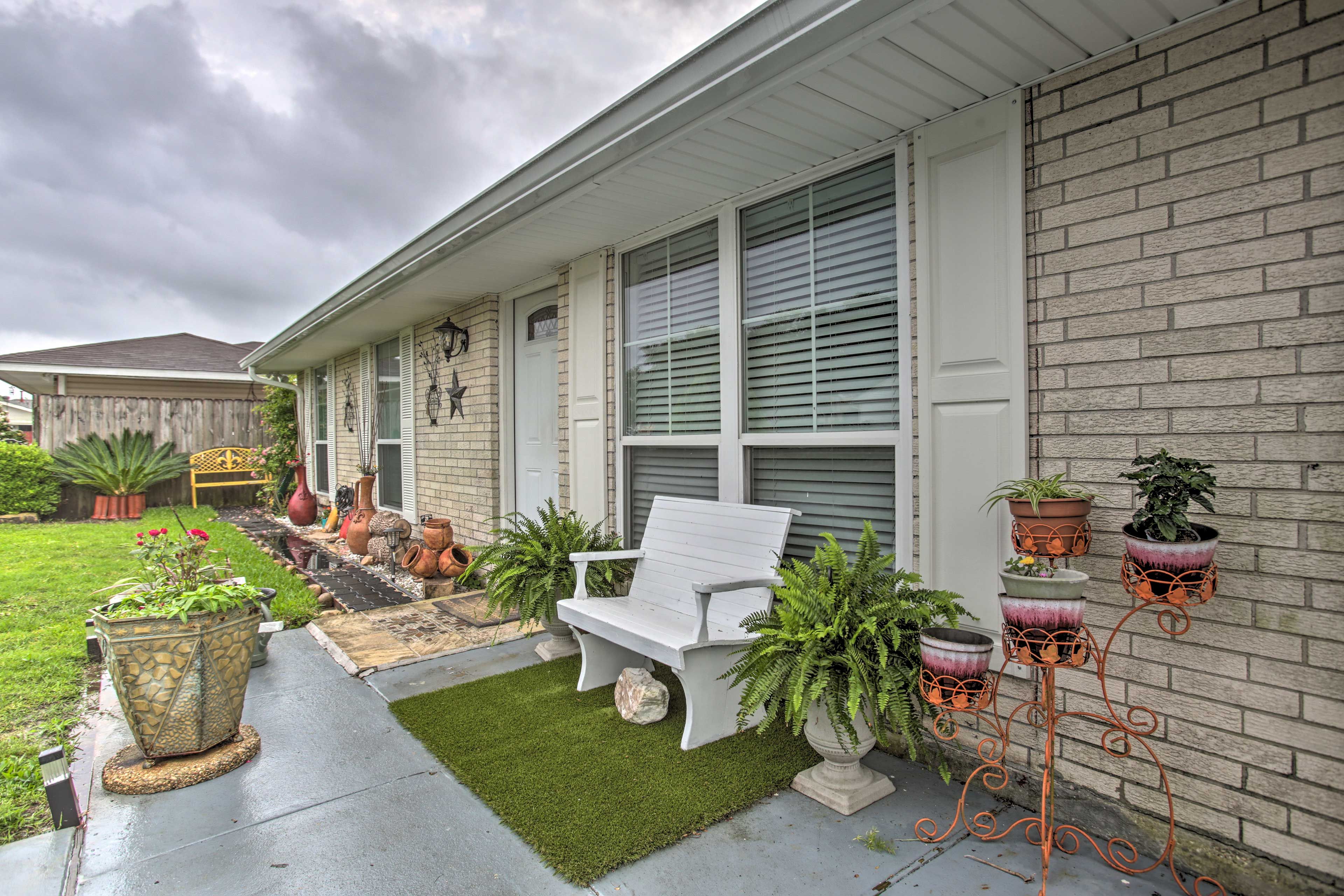 Avondale Vacation Rental | 1BR | 1BA | 500 Sq Ft | Step-Free Access