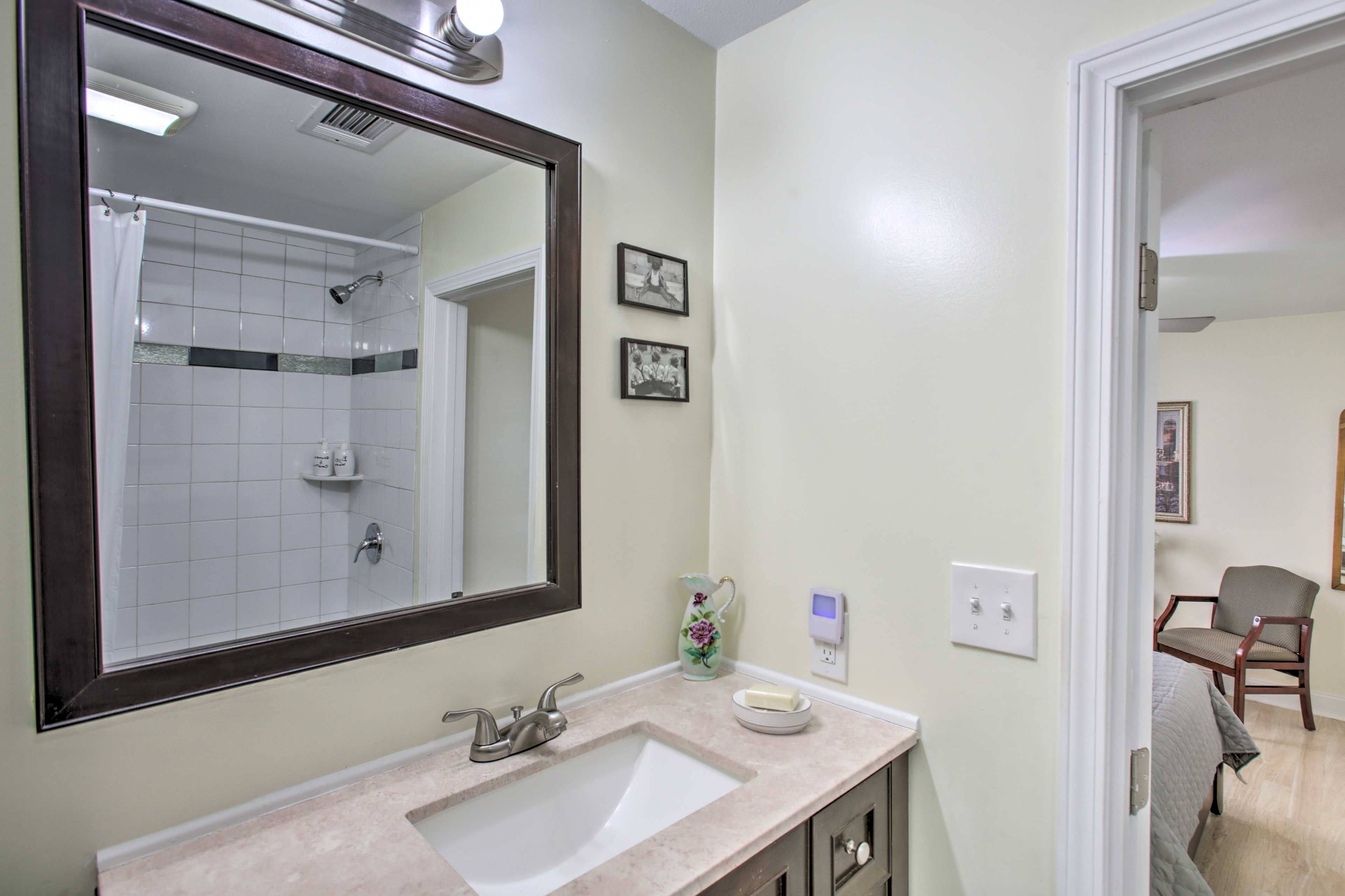 Full Bathroom