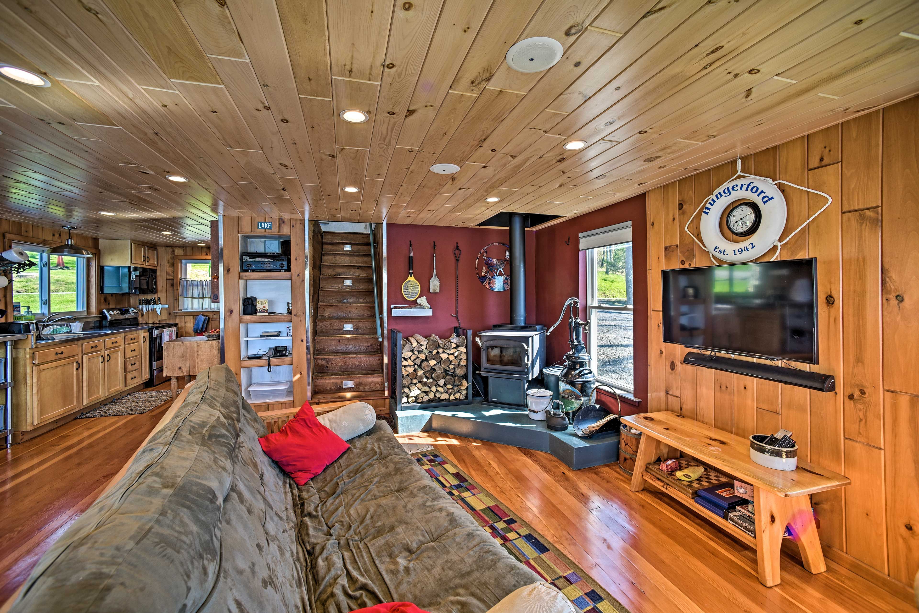 Living Room | Office Space