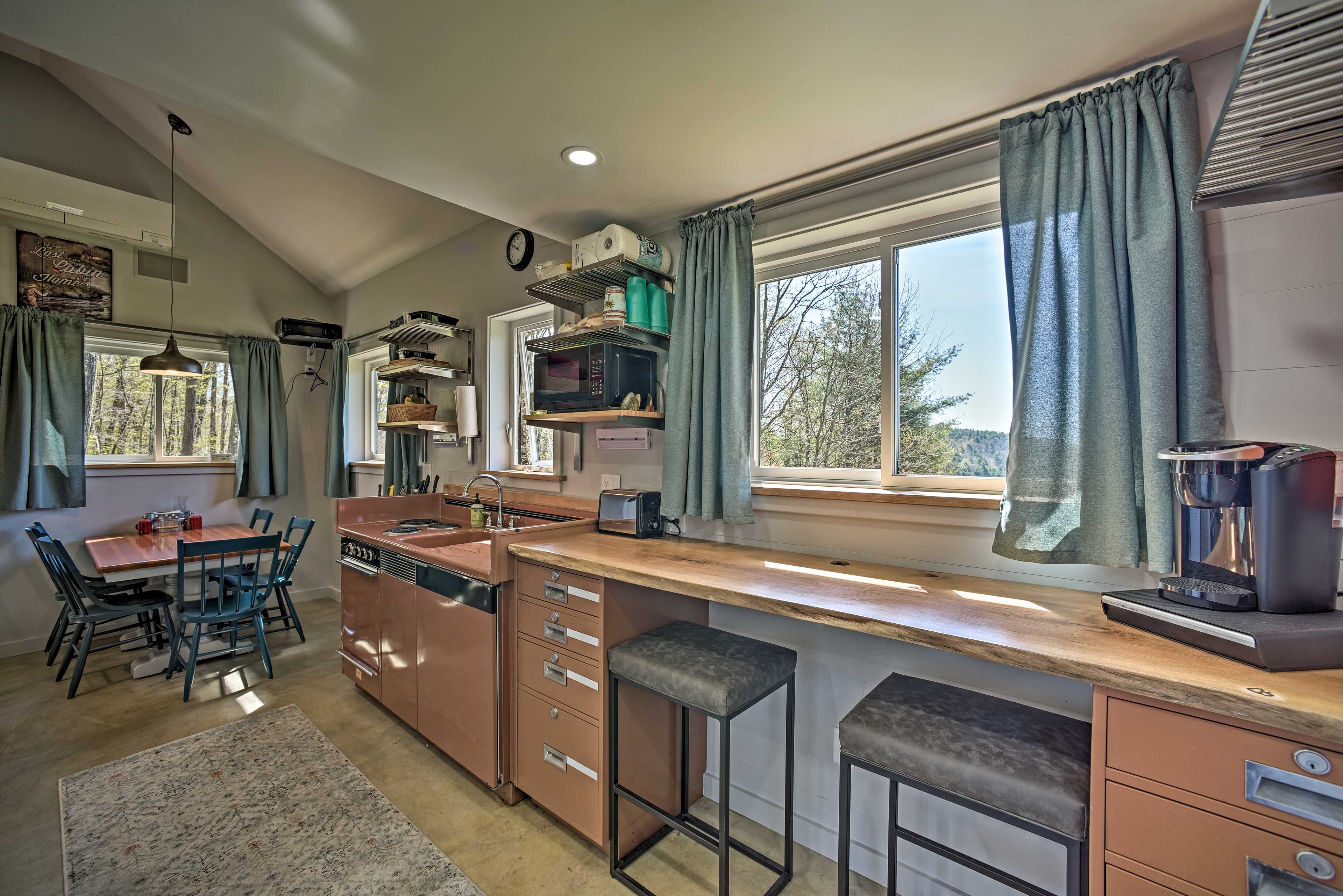 Interior | Single-Story Studio | Free WiFi | Central Heating & A/C